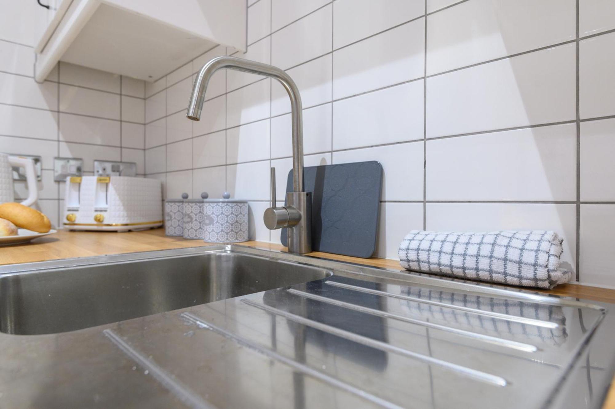 Fantastic Modern 1 Bedroom Leeds