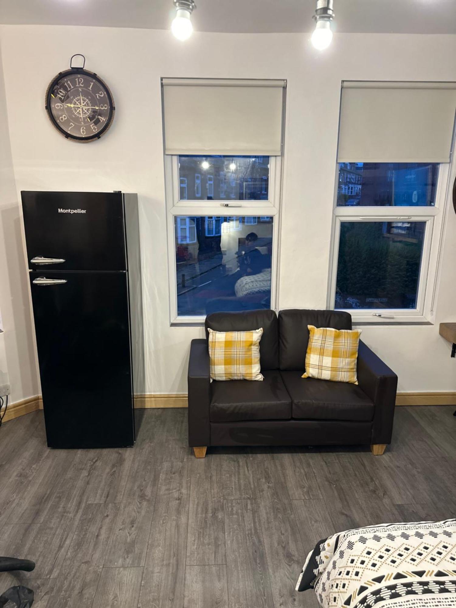 Apartment Renovated - Free Parking - Great Location Leeds (West Yorkshire)