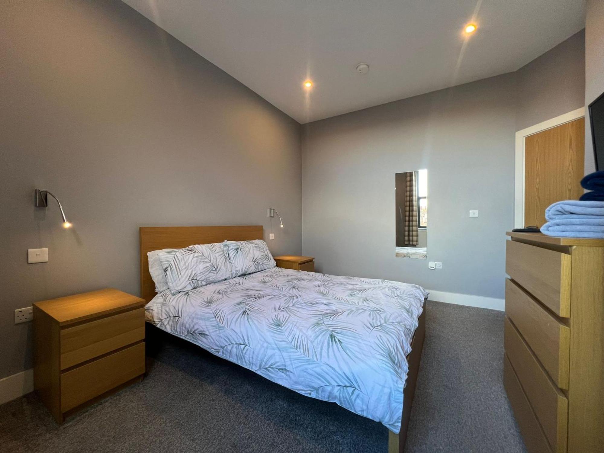 1 Bed Close To Leeds Arena Sleeps Up To 4 People F3 Apartment