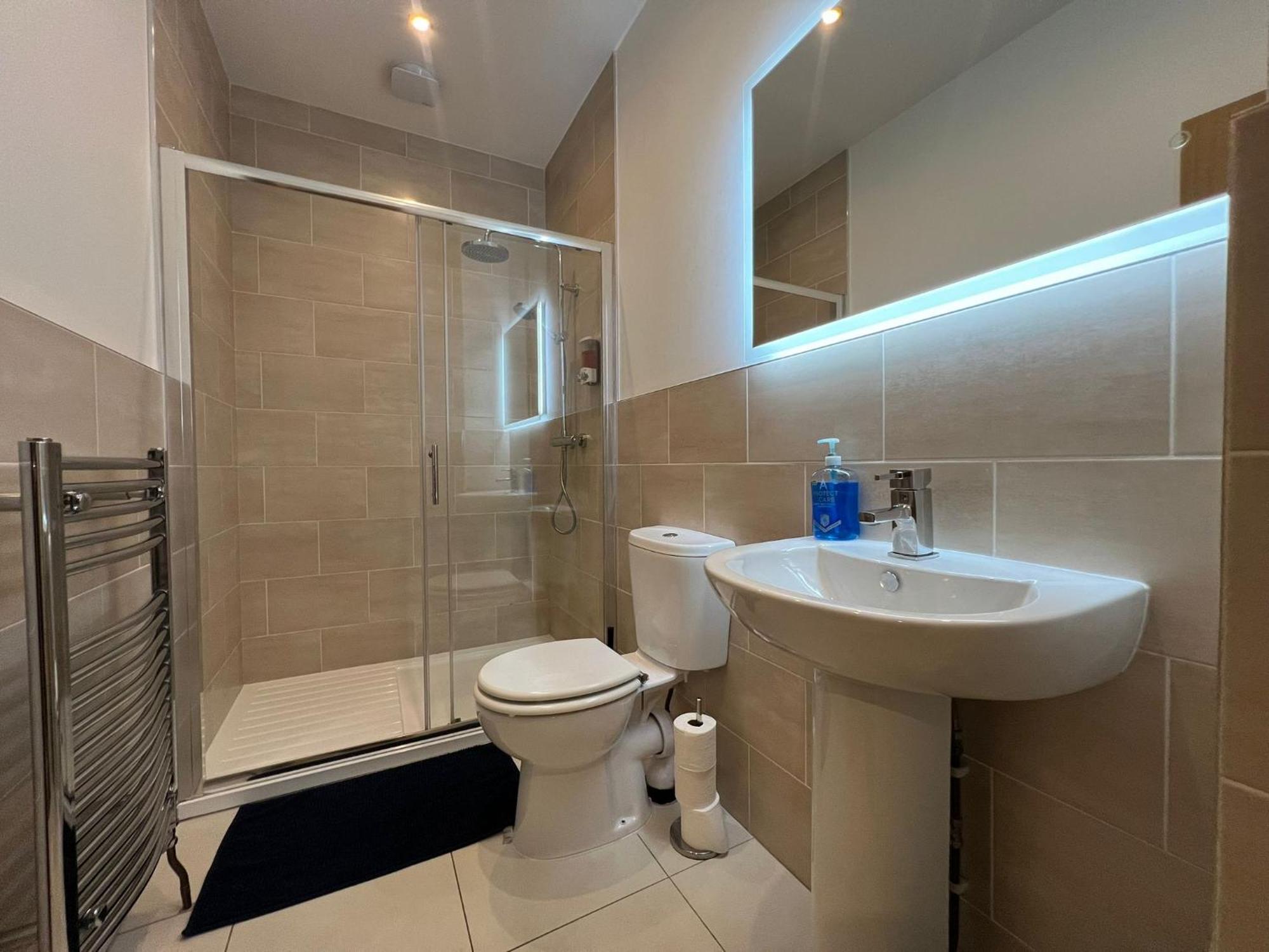 1 Bed Close To Leeds Arena Sleeps Up To 4 People F3 Leeds (West Yorkshire)