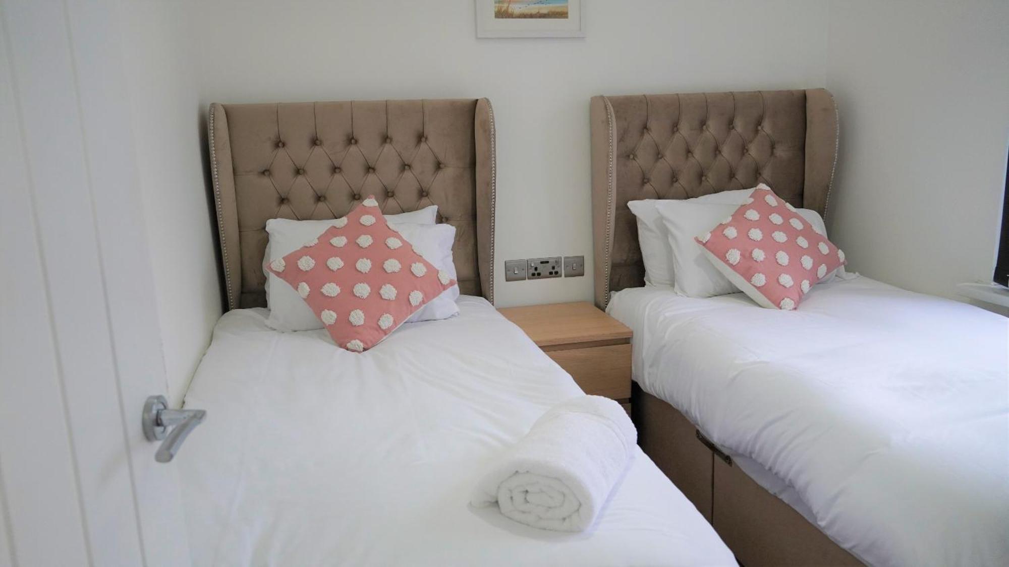 Cowper Townhouse Apartment *