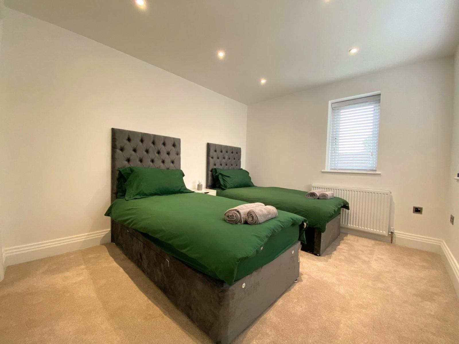 Leedshouse Sleeps9 Privategarden Tv Wifi * Leeds (West Yorkshire)