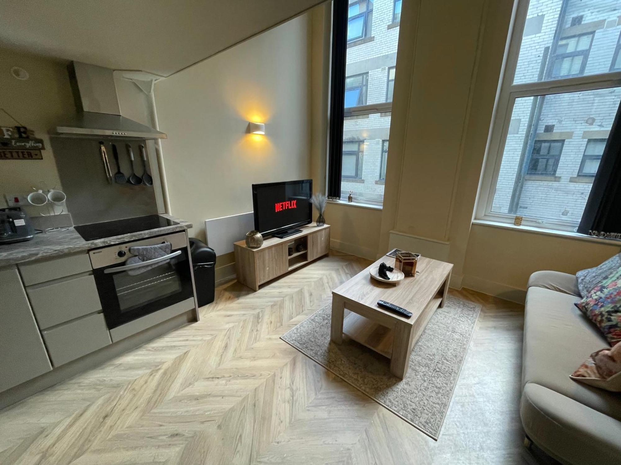 Luxury Mezzanine In * Leeds (West Yorkshire)