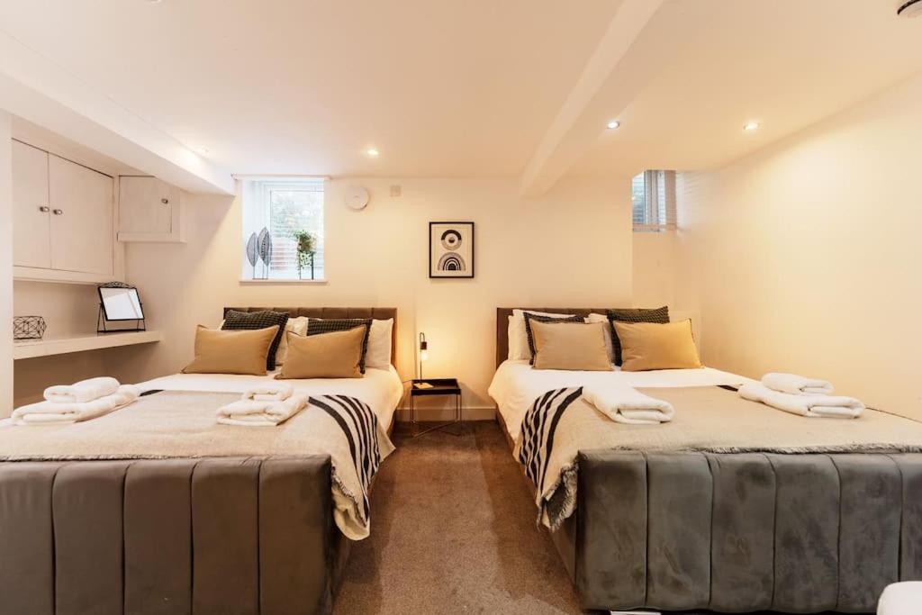 Holiday home Enjoy Leeds At 4br House - Near Centre Leeds (West Yorkshire)