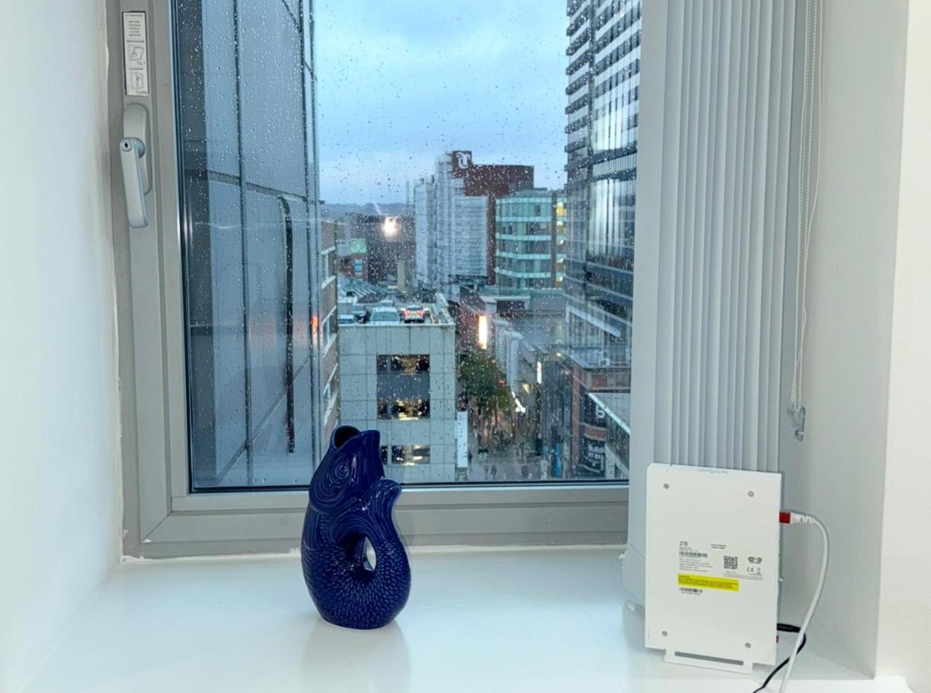 Winner Of 2025 Traveller Award - 2 Double Bed In Heart Of Leeds Centre With Netflix & Wifi Apartment Leeds (West Yorkshire)
