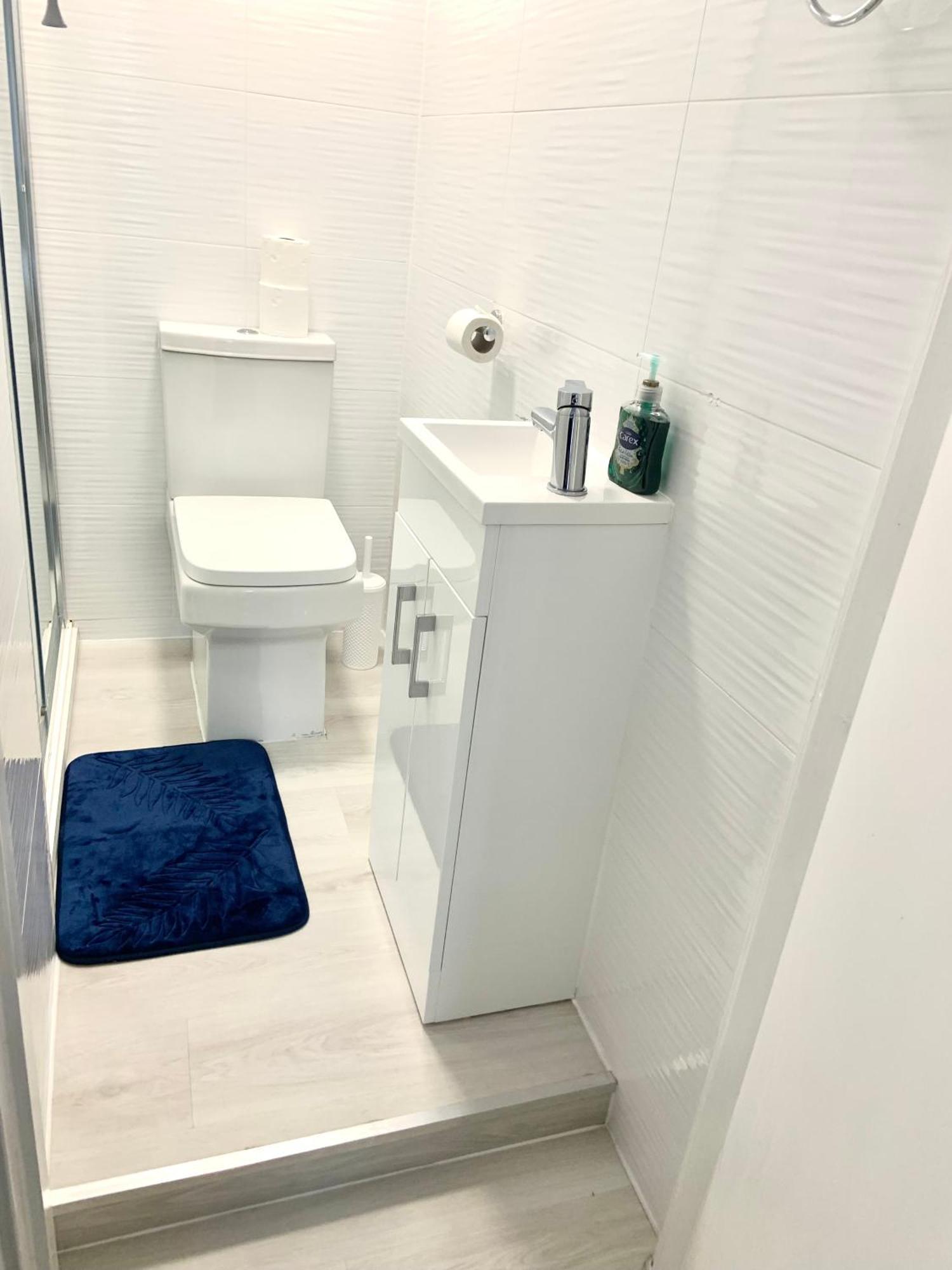 Winner Of 2025 Traveller Award - 2 Double Bed In Heart Of Leeds Centre With Netflix & Wifi Apartment *