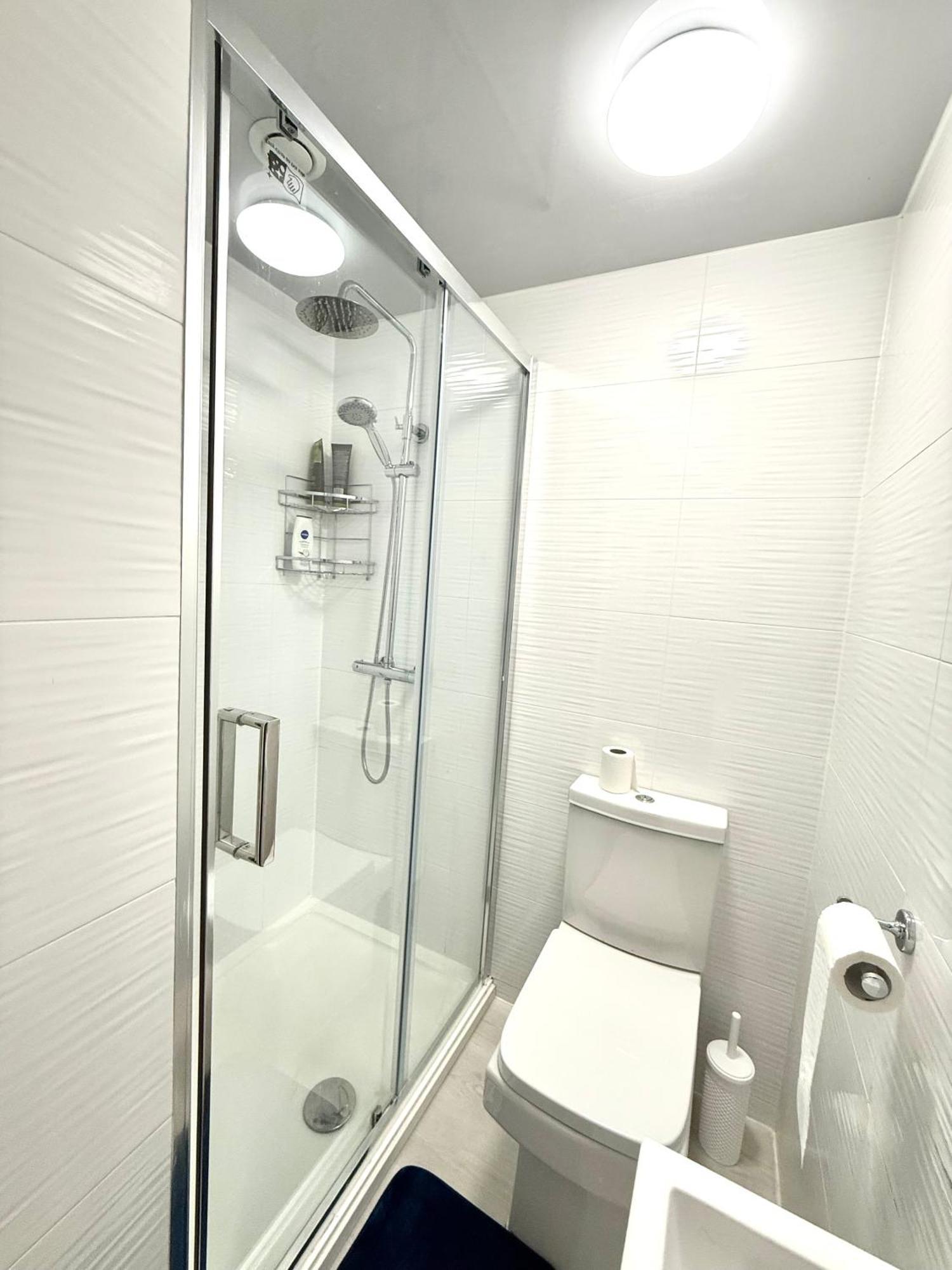 Winner Of 2025 Traveller Award - 2 Double Bed In Heart Of Leeds Centre With Netflix & Wifi Apartment Leeds (West Yorkshire)