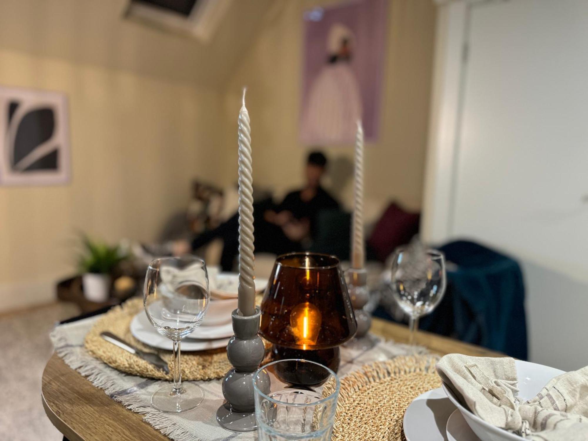 Aparthotel Perfect Party For Nye, Complimentary Bubbles & Late Checkout