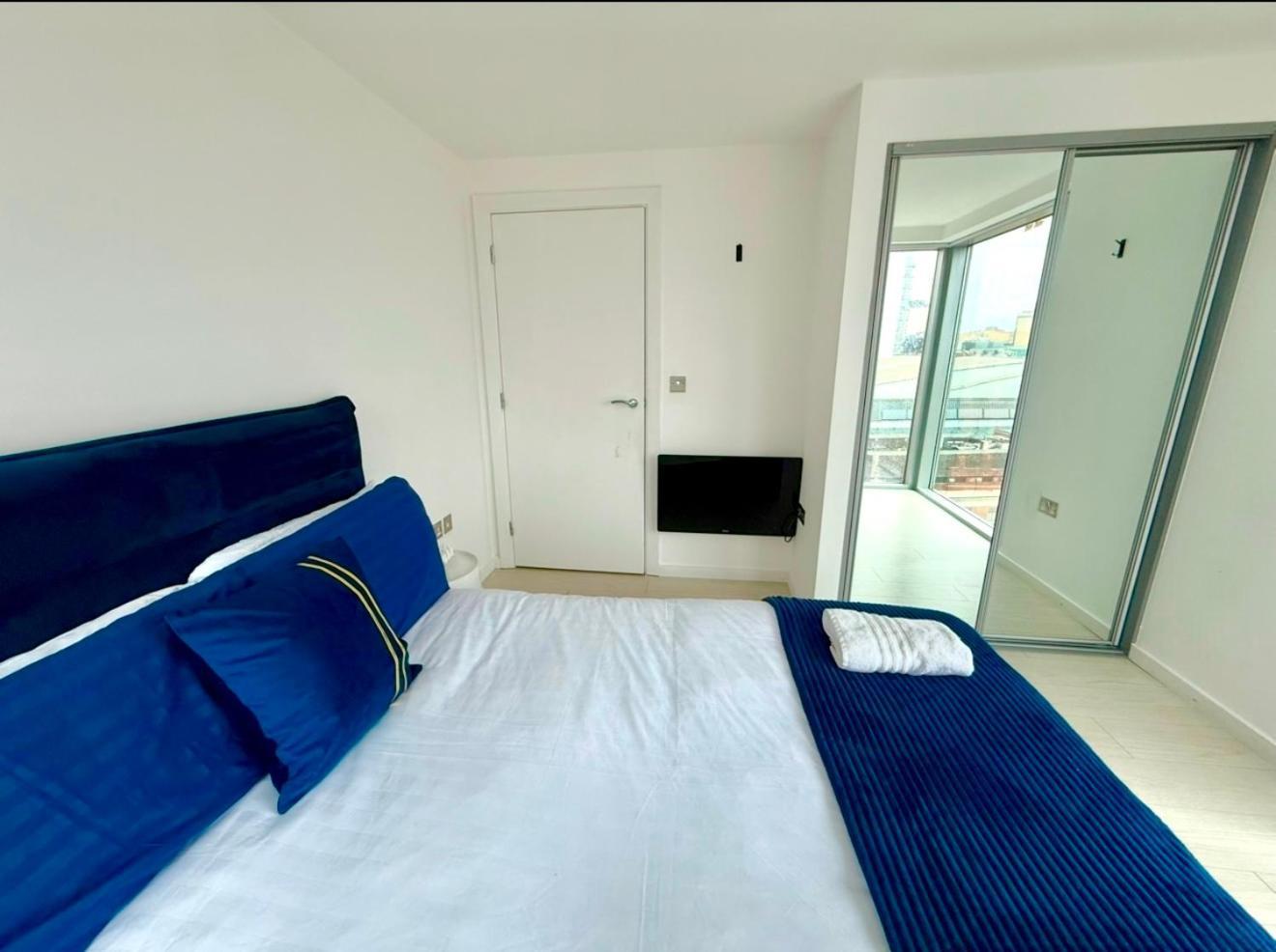 Winners Of 2025 Traveller Award, Elegant Two Bedroom With Netflix & Wifi Leeds (West Yorkshire)