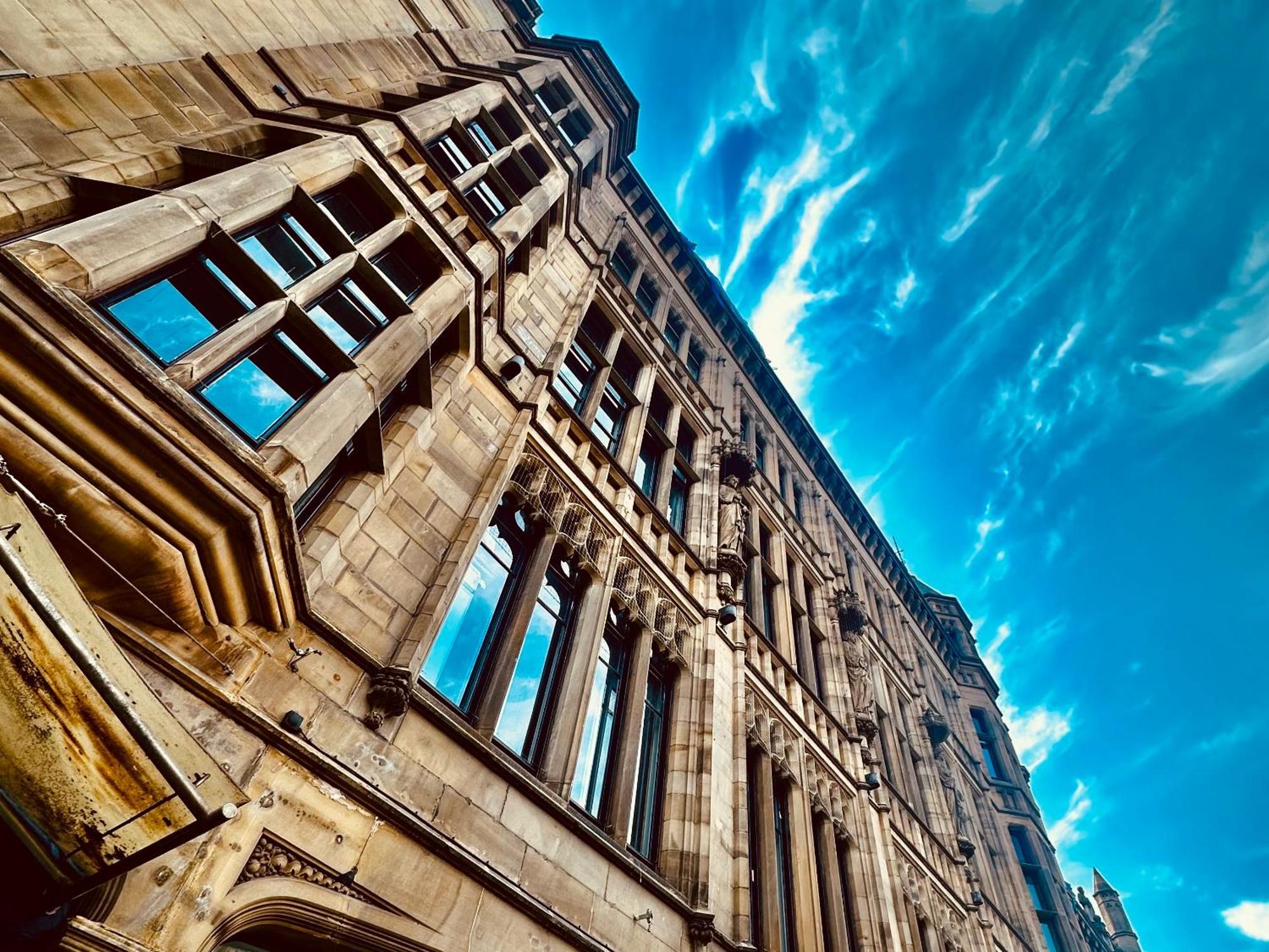 Perfect Party For Nye, Complimentary Bubbles & Late Checkout Leeds (West Yorkshire)