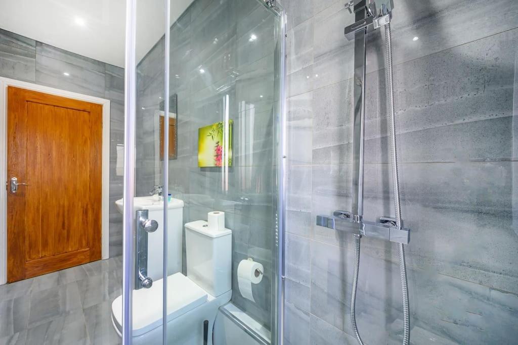 -75cr- Setup For Your Relaxed And Amazing Apartment Leeds (West Yorkshire)