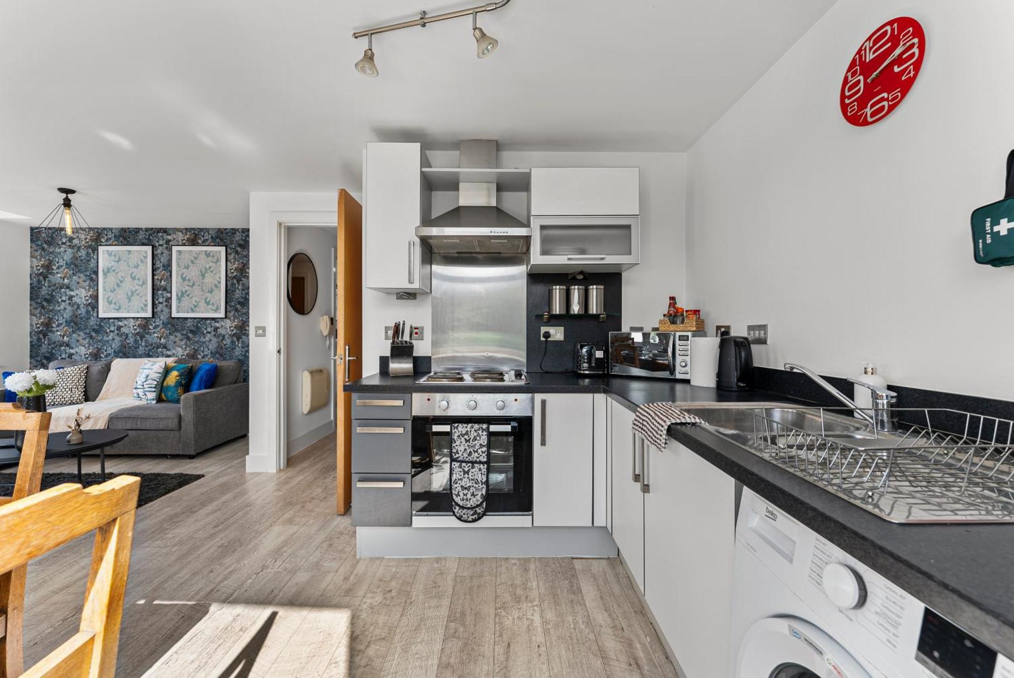 30 Percent Off! Beautiful Apartment In Dewsbury - Sleeps 6 *
