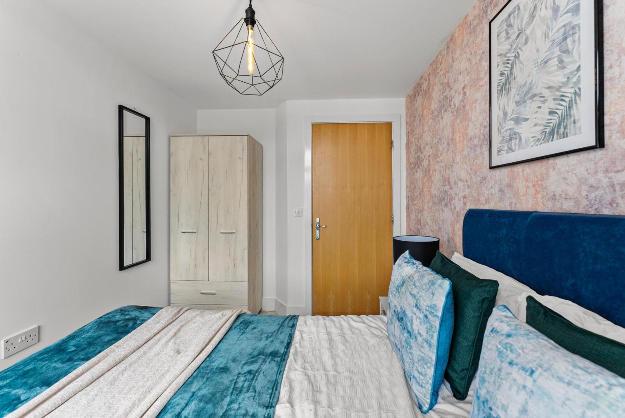 Apartment 30 Percent Off! Beautiful Apartment In Dewsbury - Sleeps 6 Leeds (West Yorkshire)