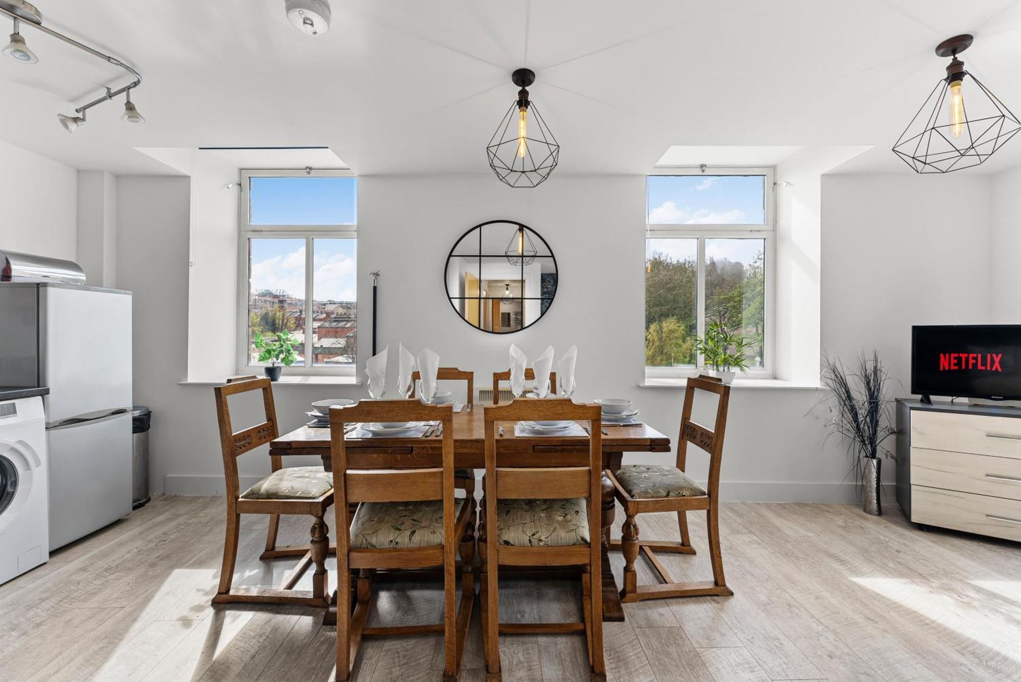 30 Percent Off! Beautiful Apartment In Dewsbury - Sleeps 6 Apartment