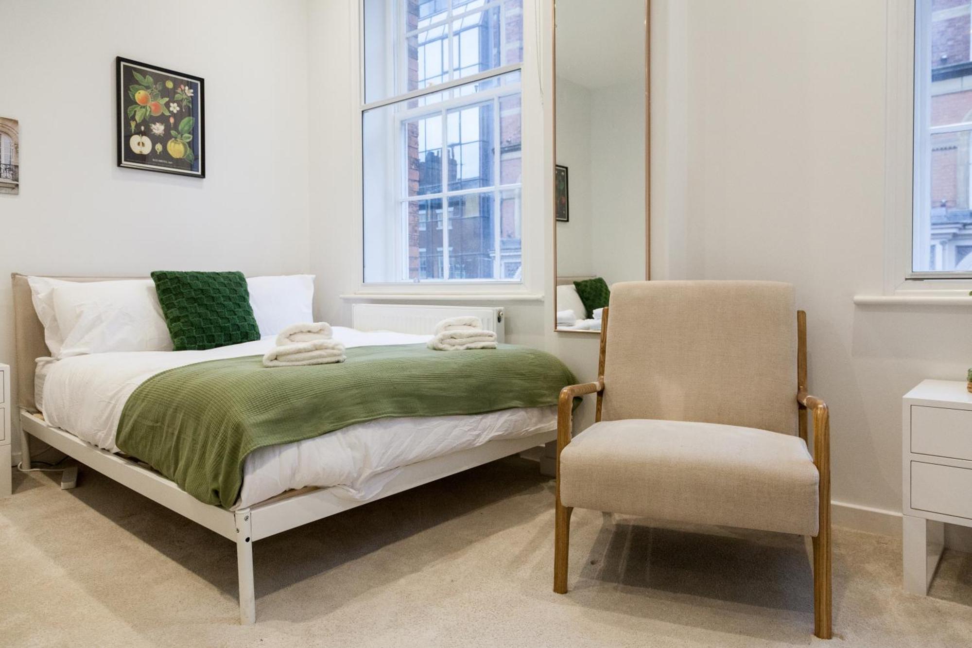 Grand - 2-bedrooms - Sleeps 6 Comfortably - Perfect For Families - Contractors - Professionals Leeds (West Yorkshire)