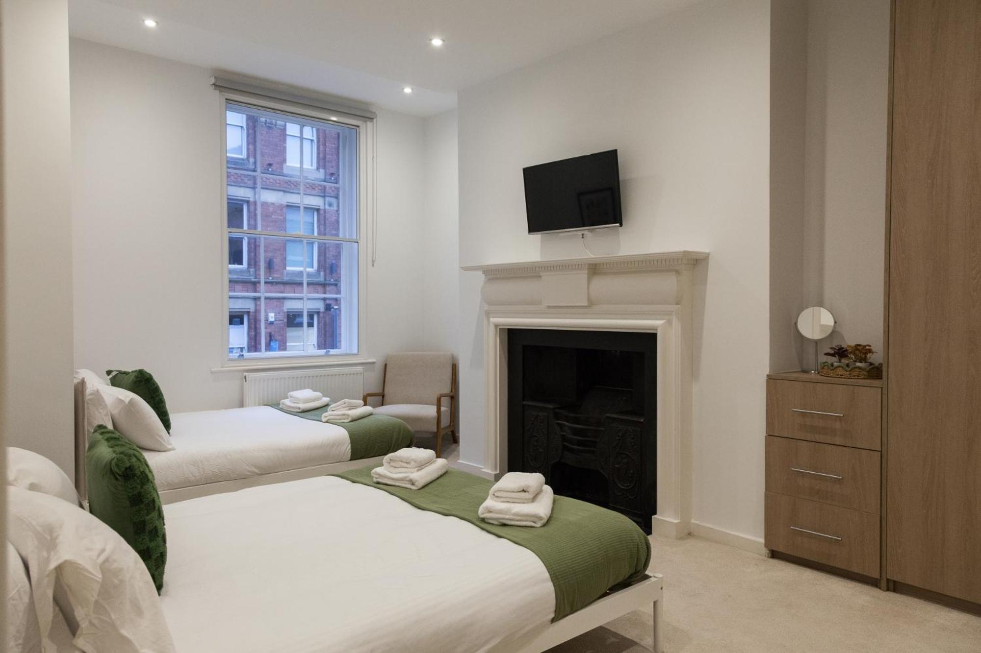 Grand - 2-bedrooms - Sleeps 6 Comfortably - Perfect For Families - Contractors - Professionals