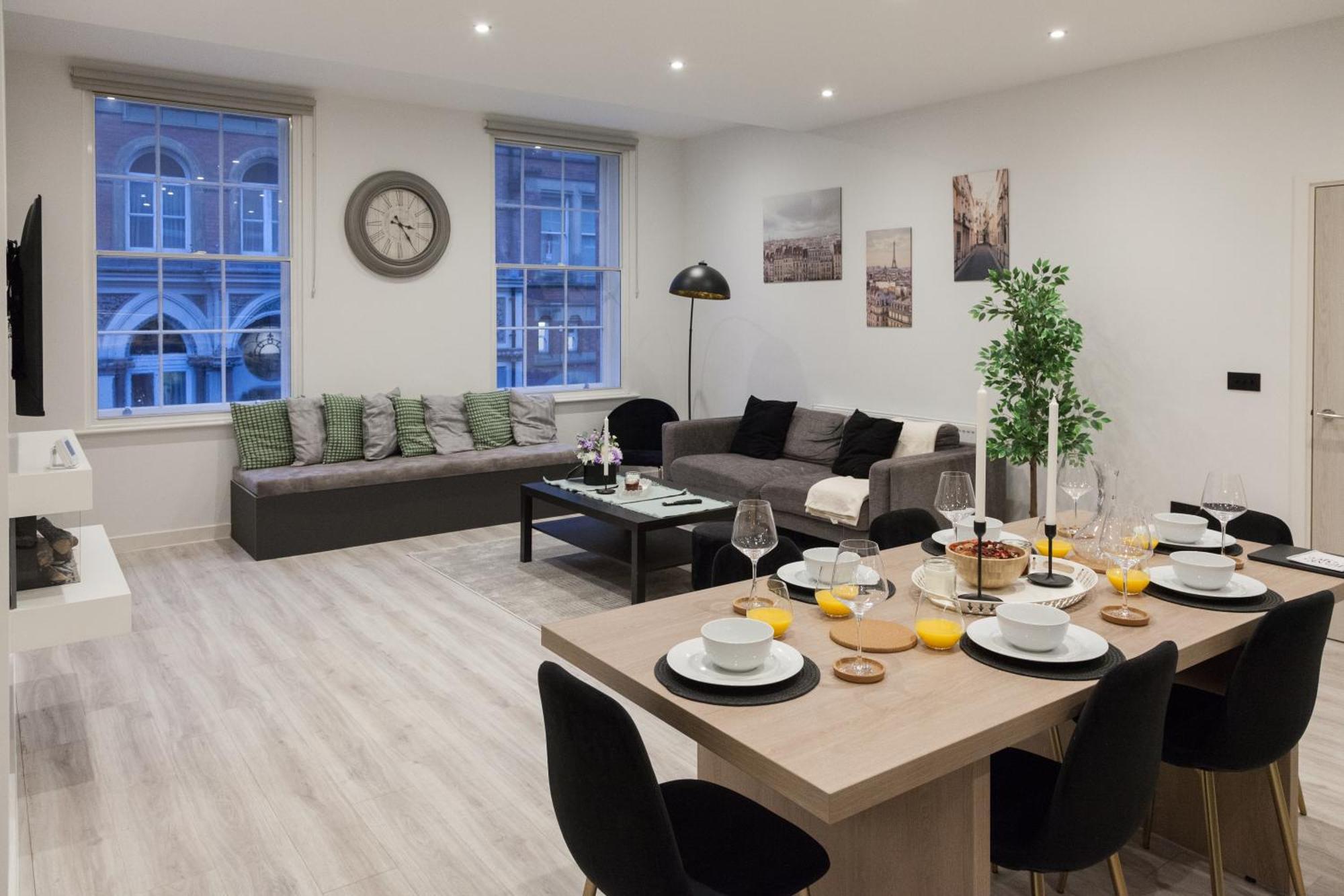 Grand - 2-bedrooms - Sleeps 6 Comfortably - Perfect For Families - Contractors - Professionals Leeds (West Yorkshire)