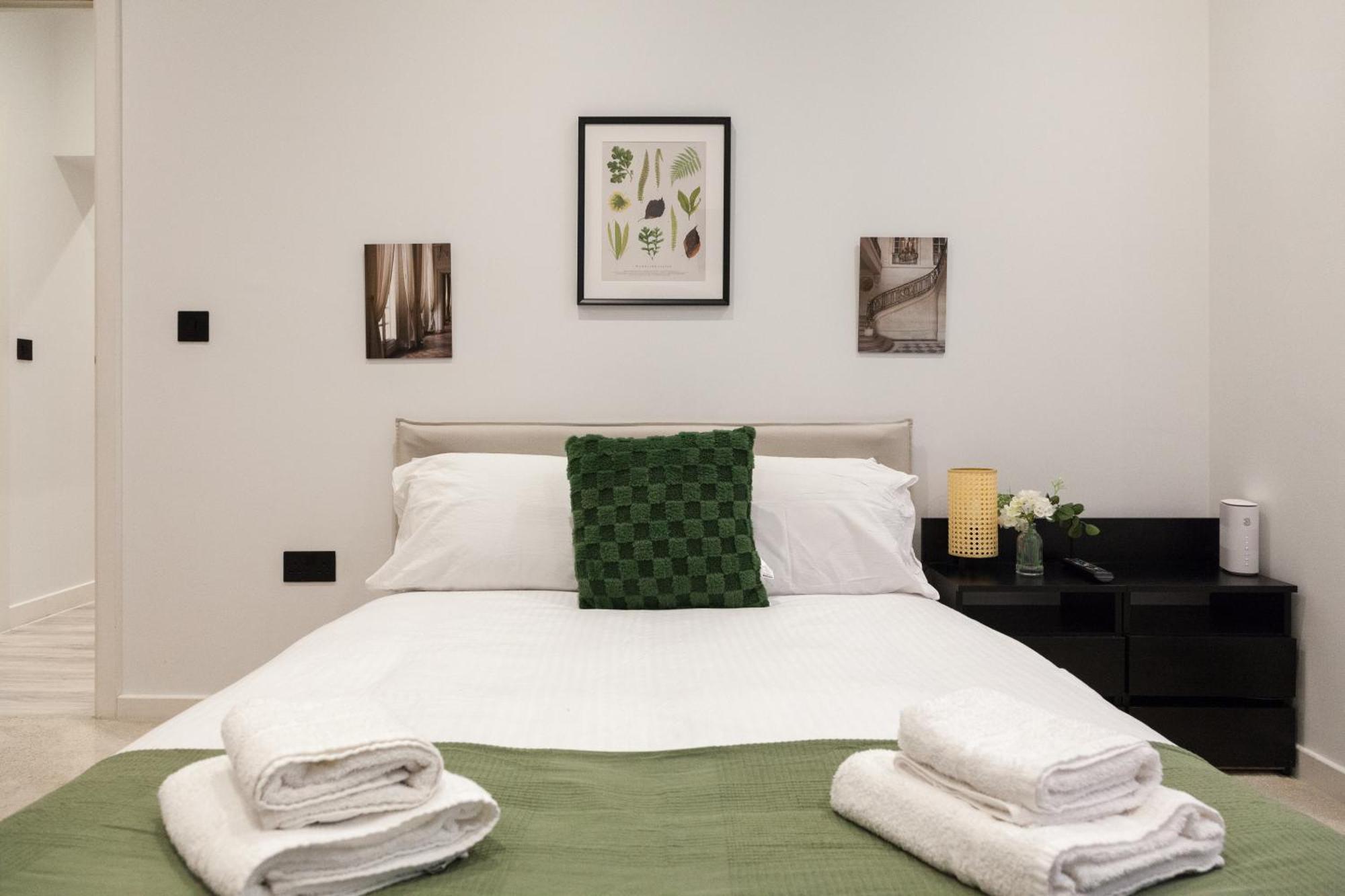 Grand - 2-bedrooms - Sleeps 6 Comfortably - Perfect For Families - Contractors - Professionals Leeds (West Yorkshire)