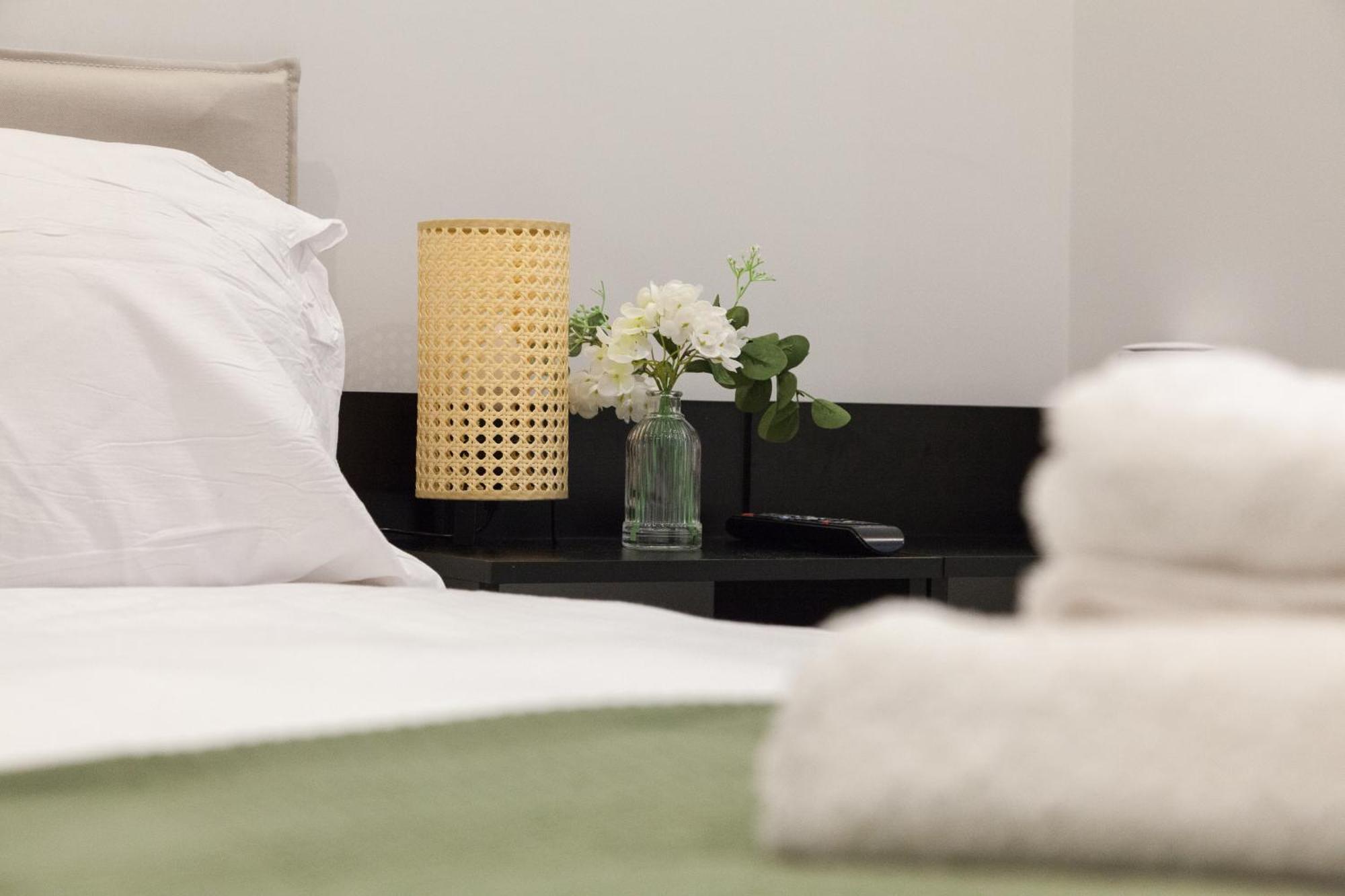 Grand - 2-bedrooms - Sleeps 6 Comfortably - Perfect For Families - Contractors - Professionals Apartment Leeds (West Yorkshire)
