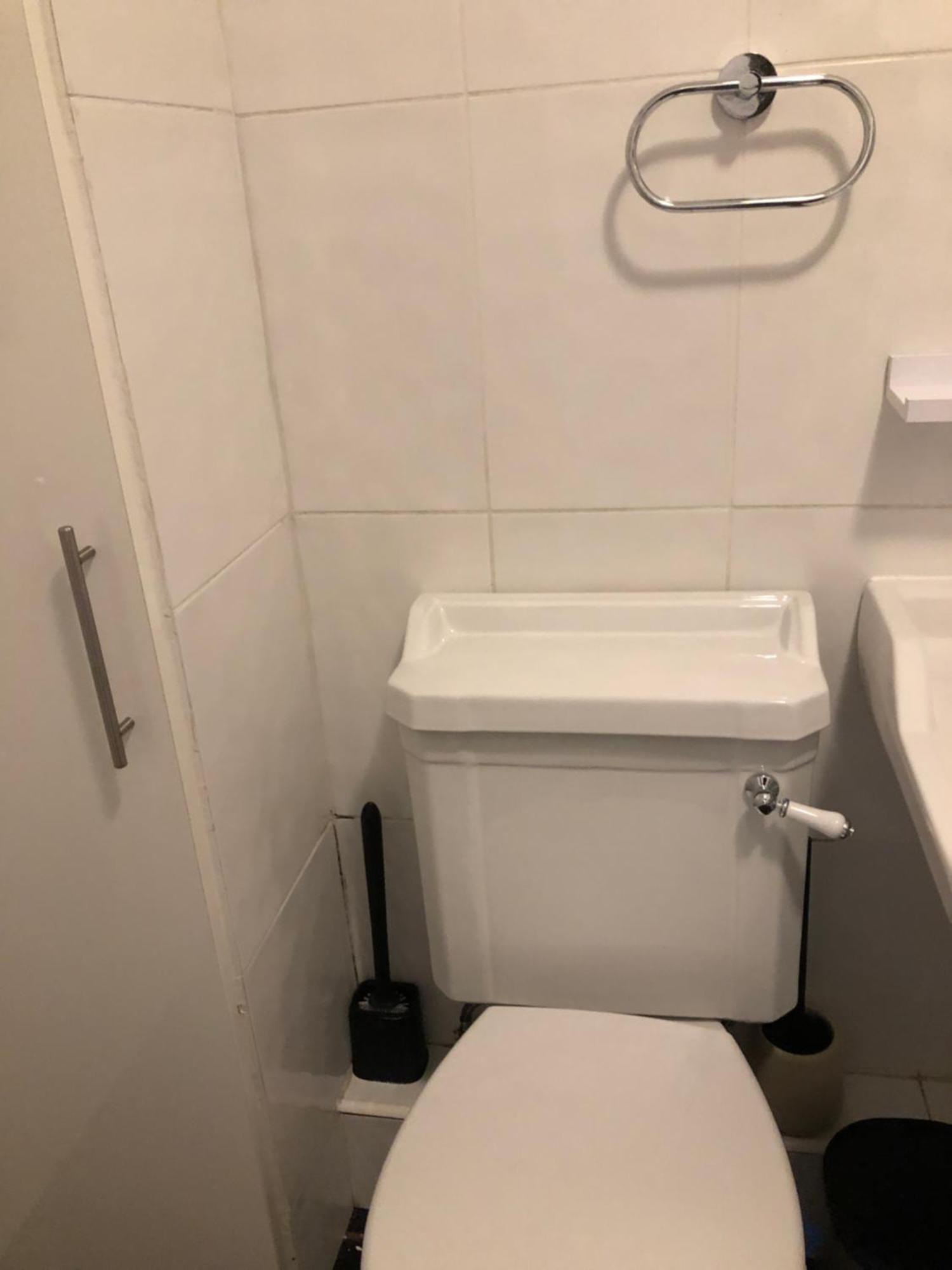 Cozzy Living Homestay Leeds (West Yorkshire)