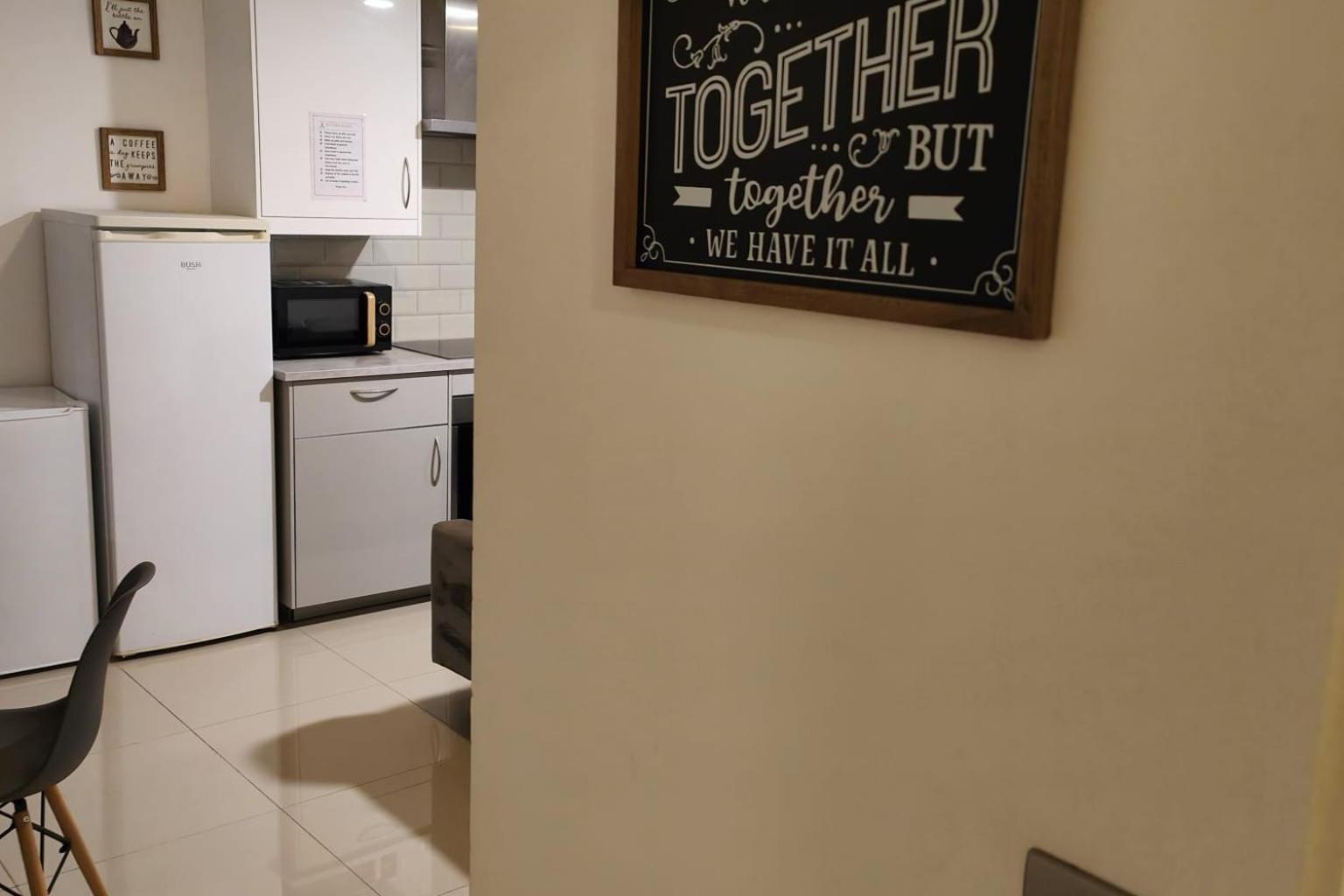 3 Bed En-suites Retreat- Sleeps 9 Leeds (West Yorkshire)