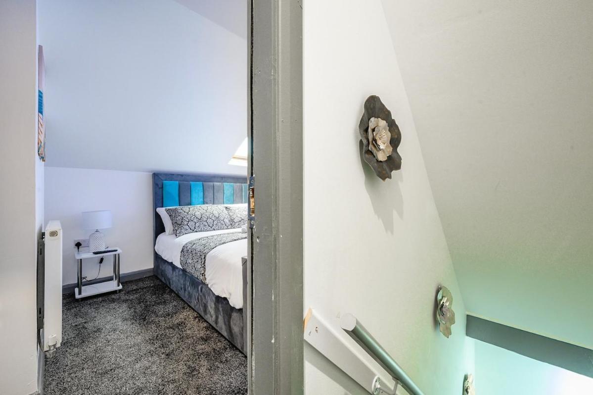 -57ar- Setup For Your Relaxed And Amazing Leeds (West Yorkshire)