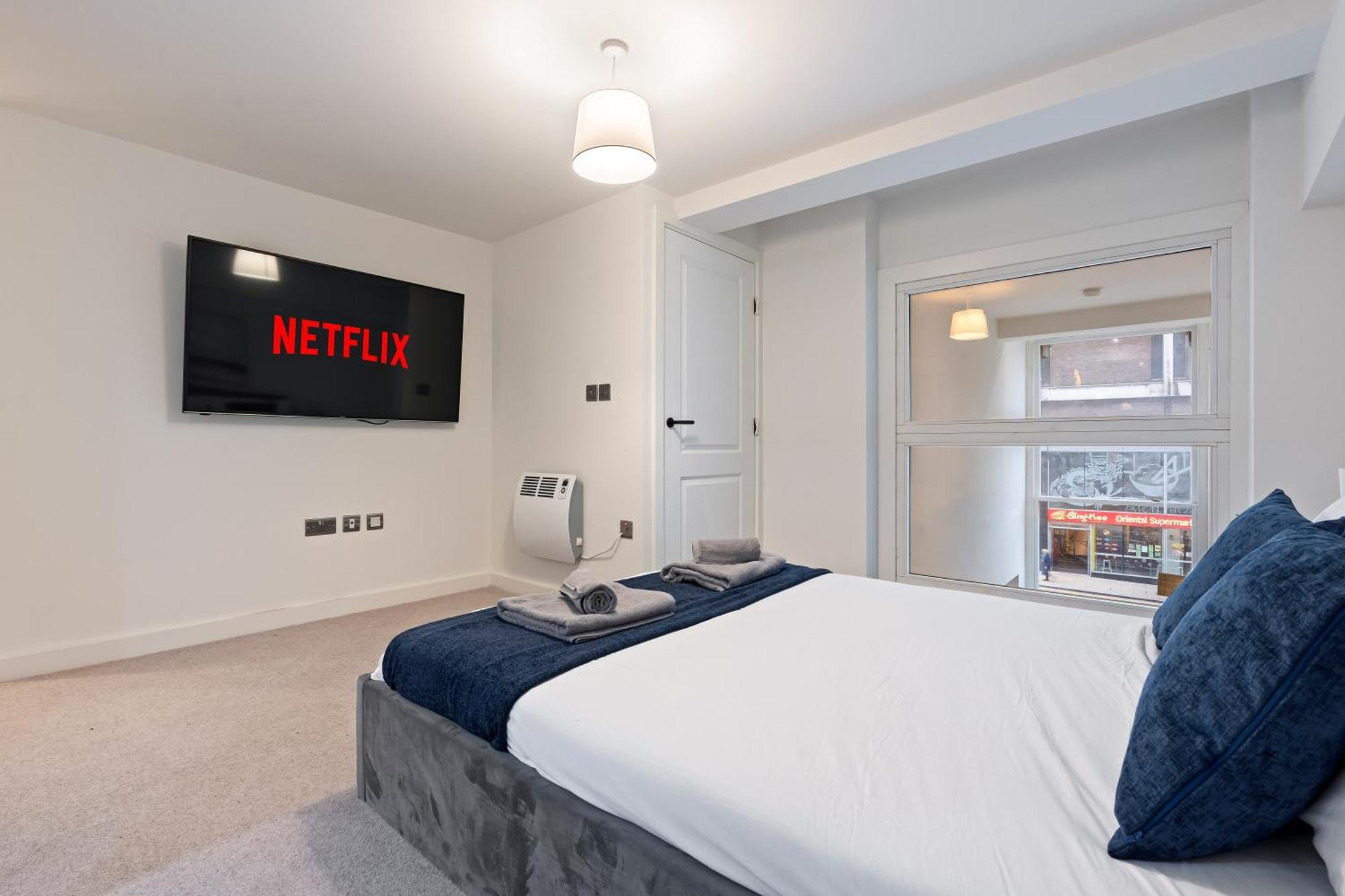 Centre Modern Luxury Duplex 2-bedroom Leeds (West Yorkshire)