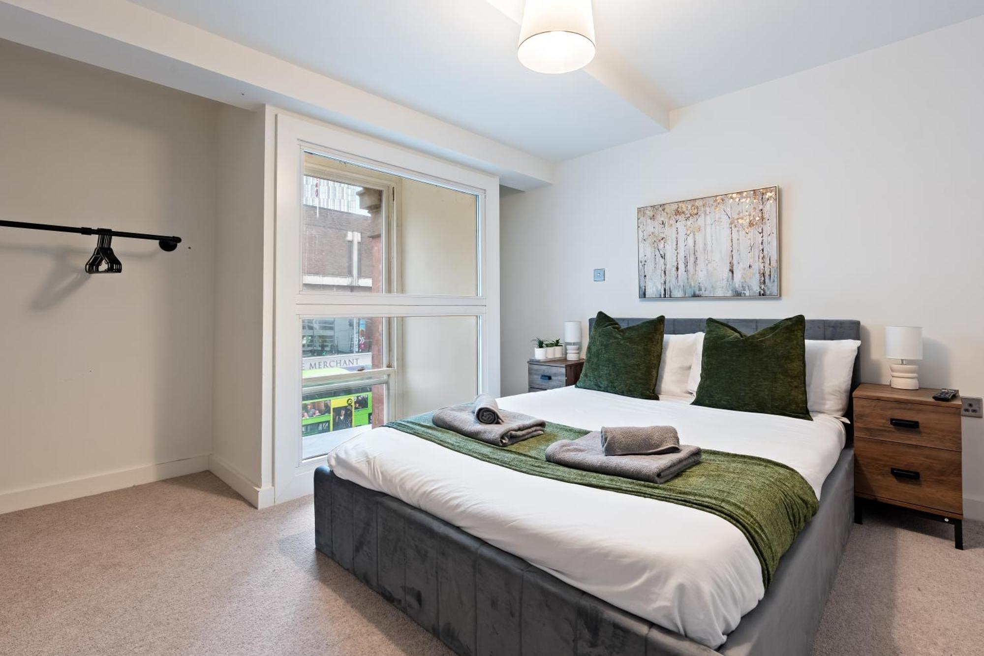 Centre Modern Luxury Duplex 2-bedroom