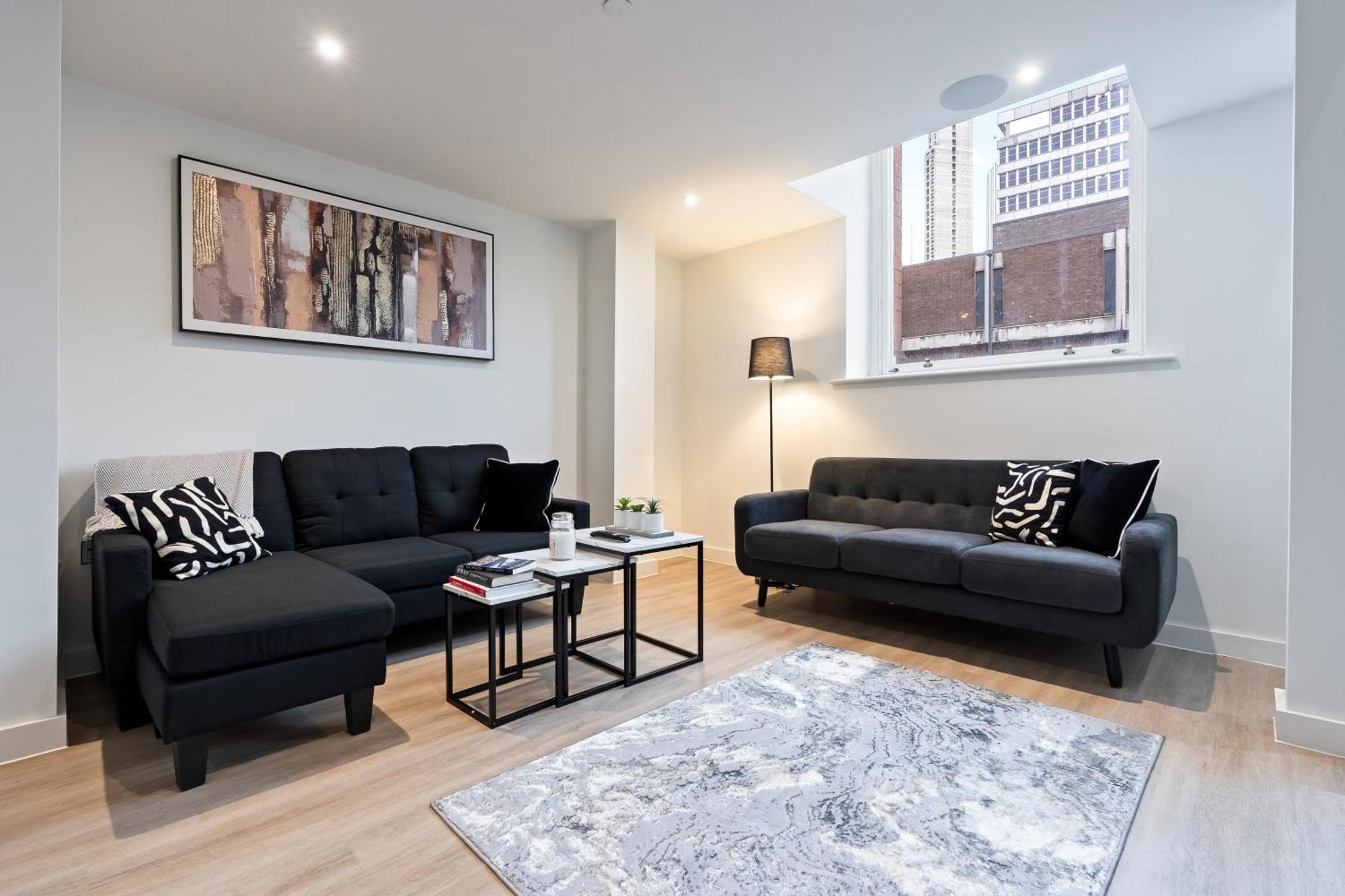 Centre Modern Luxury Duplex 2-bedroom Apartment