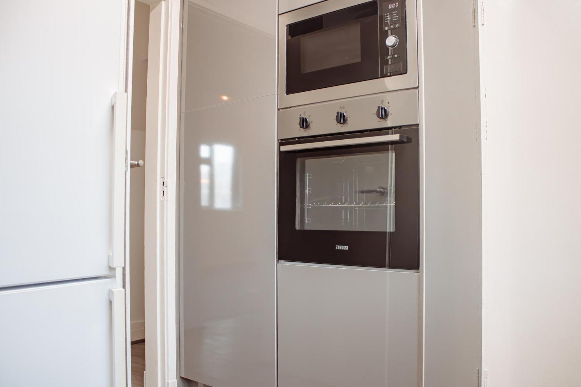 Apartment Spacious 4-bed Flat - 10 Mins To Centre Leeds (West Yorkshire)