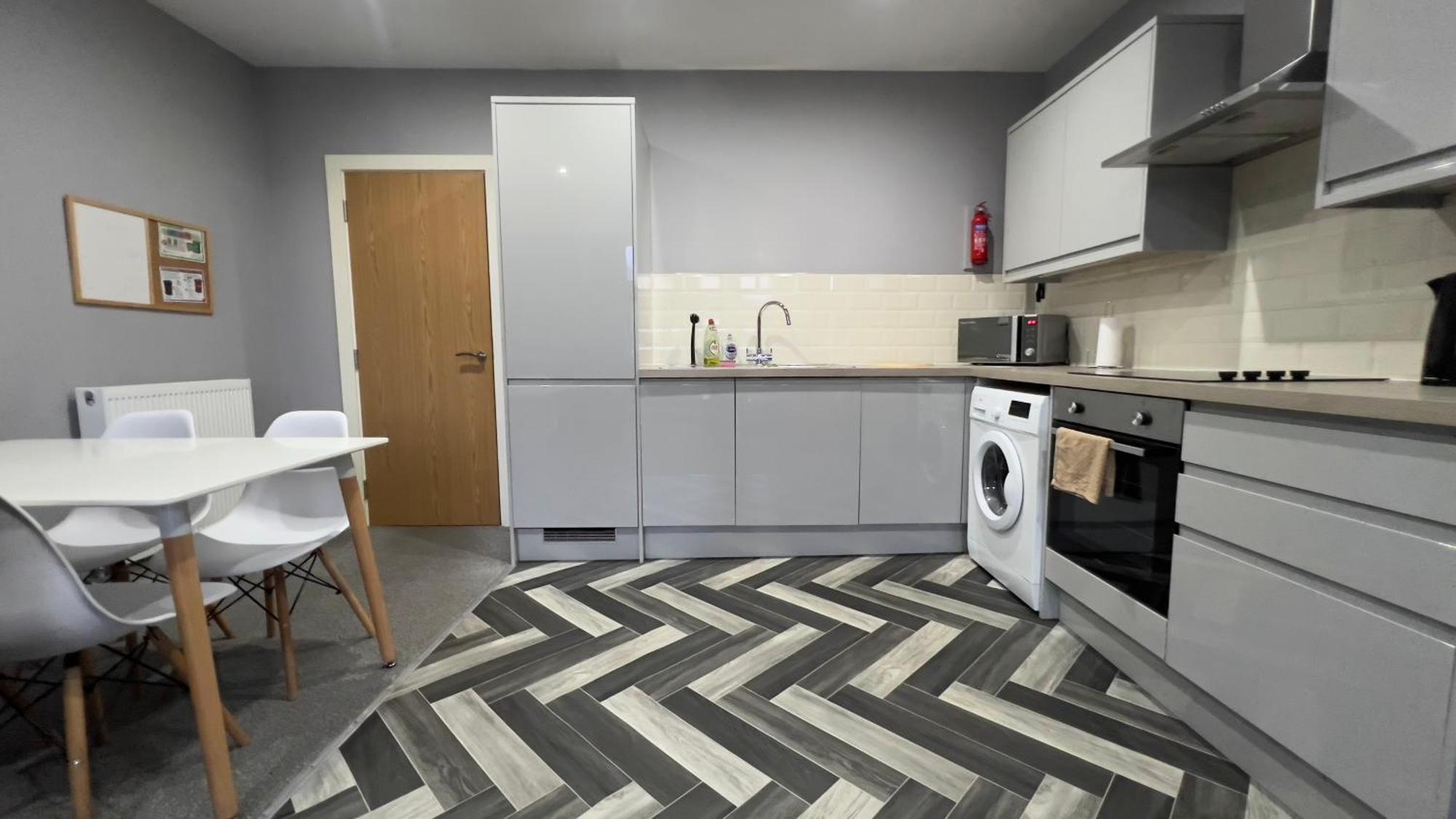Apartment 1 Bed Close To Arena Sleeps Up To 4 People F6
