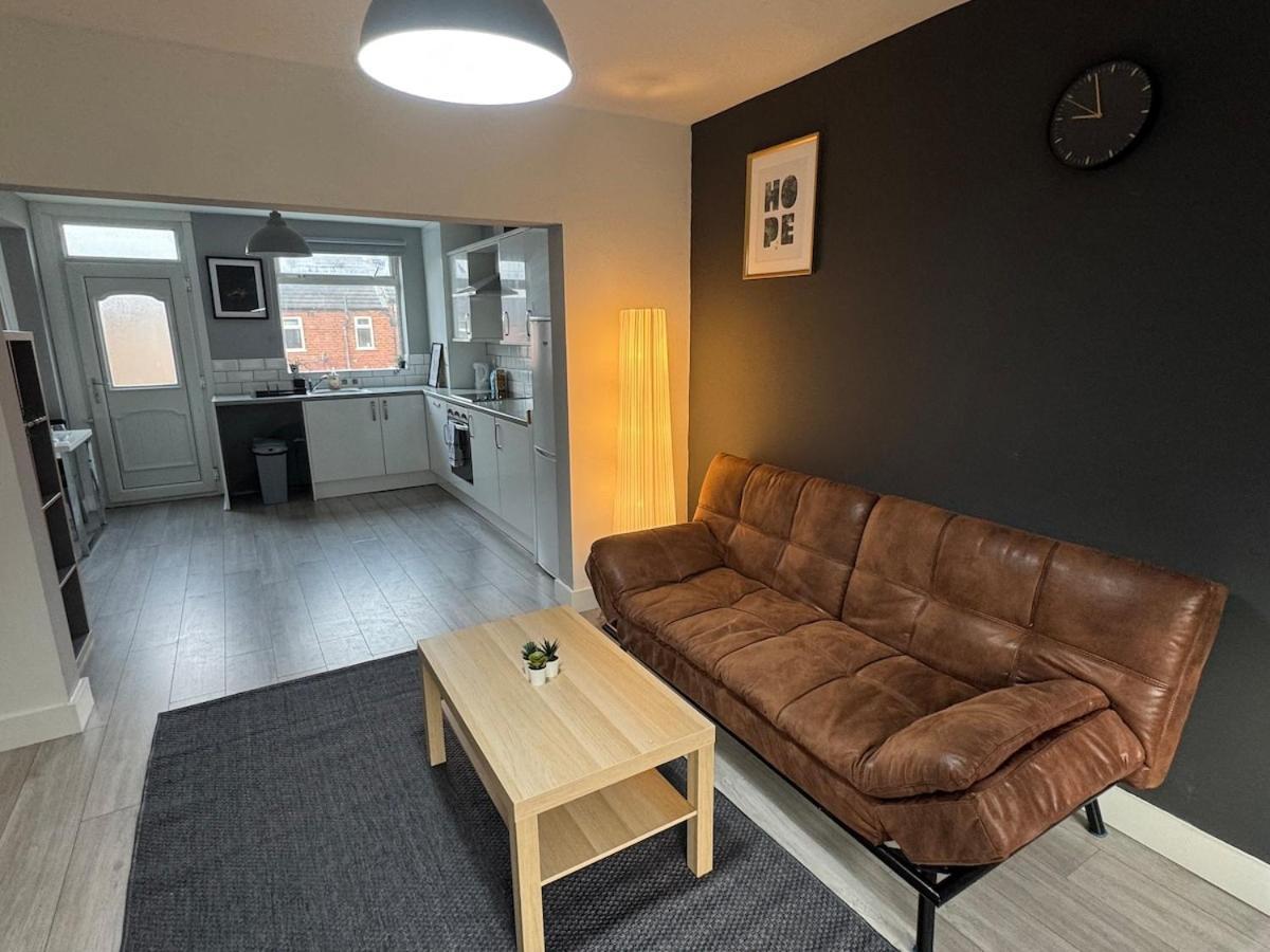 Modern 4 Bed House Close To Centre Holiday home Leeds (West Yorkshire)