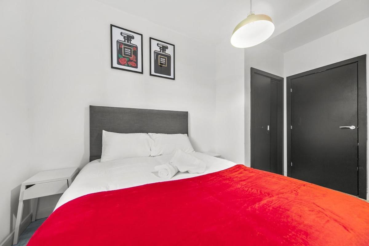 Mag-a-zine Loaded - 2bdr - Centre - Sleeps 5 Leeds (West Yorkshire)