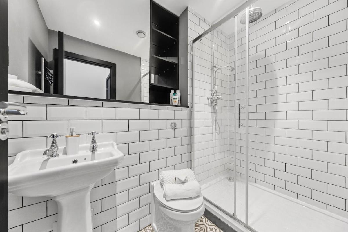 Mag-a-zine Loaded - 2bdr - Centre - Sleeps 5 * Leeds (West Yorkshire)