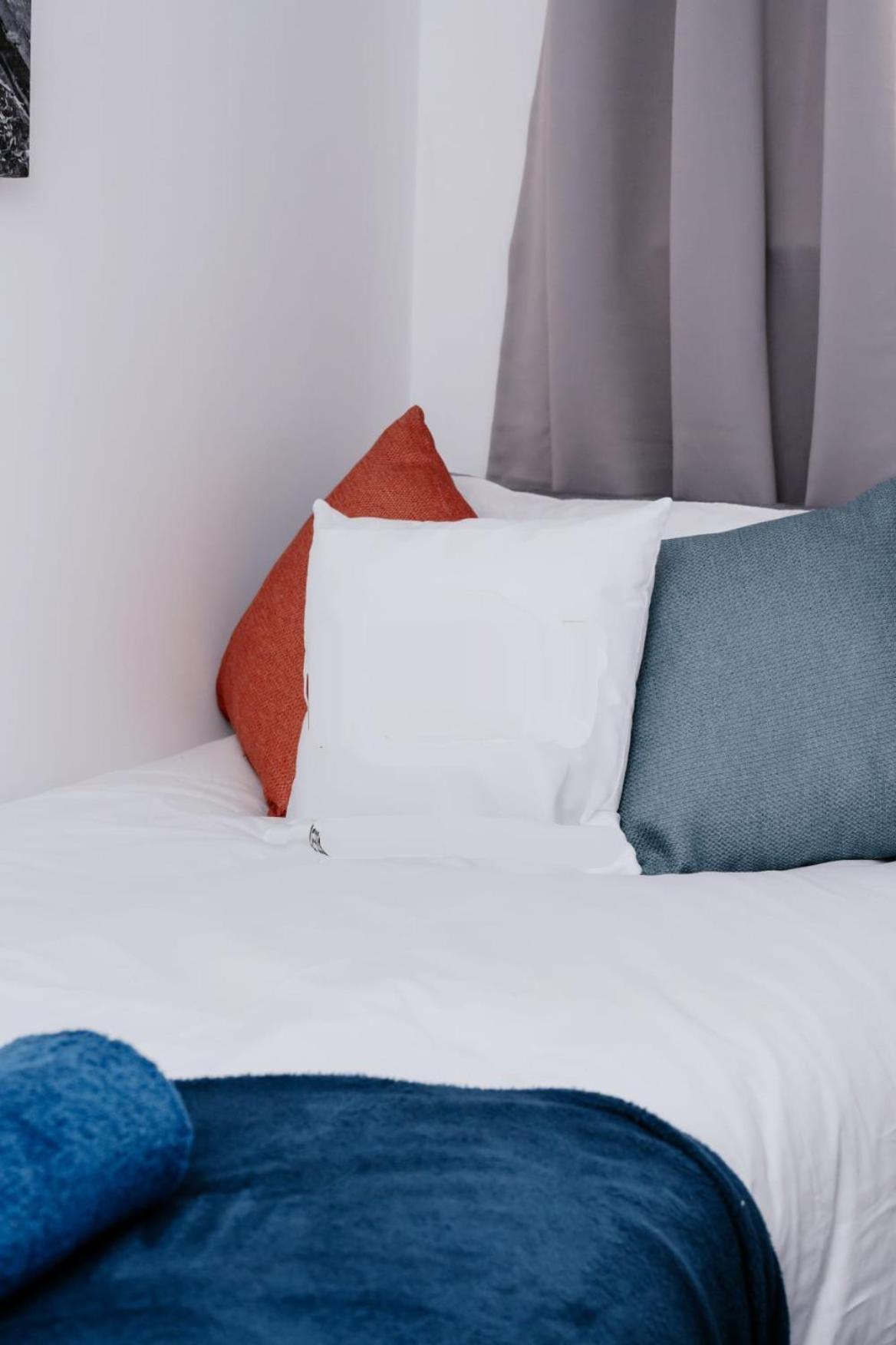 Apartment Maxstays - Cozy Leeds Centre 2 Bed - Steps From First Direct Arena - Free Parking