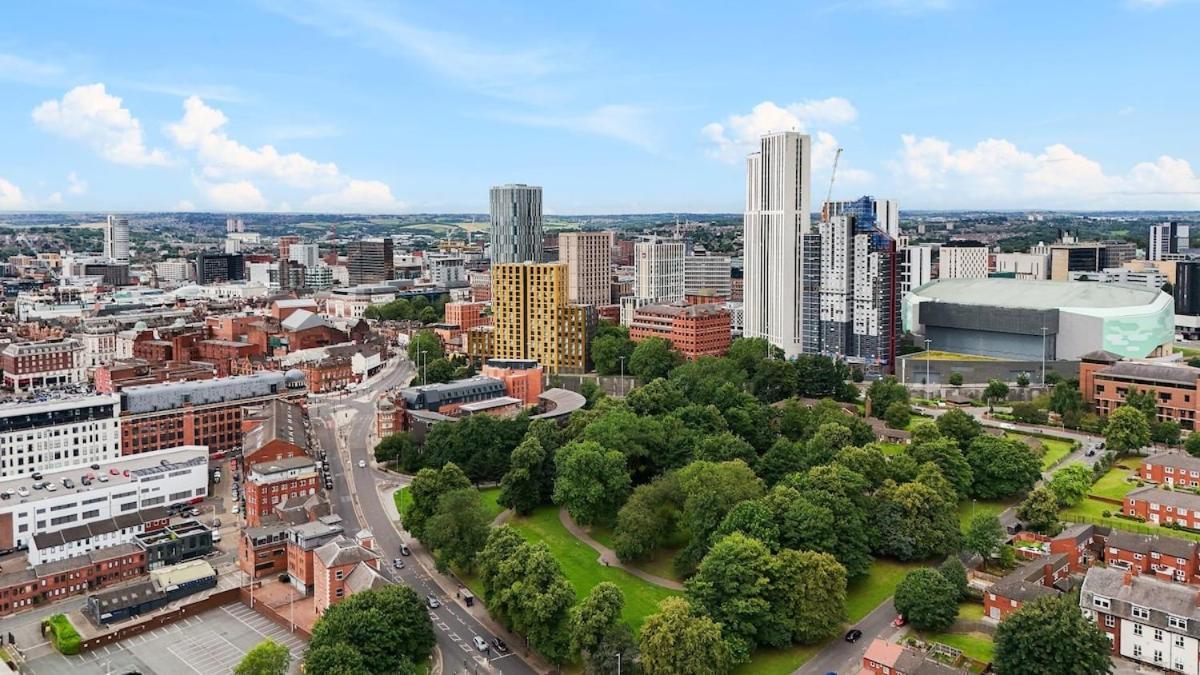 Maxstays - Cozy Leeds Centre 2 Bed - Steps From First Direct Arena - Free Parking *