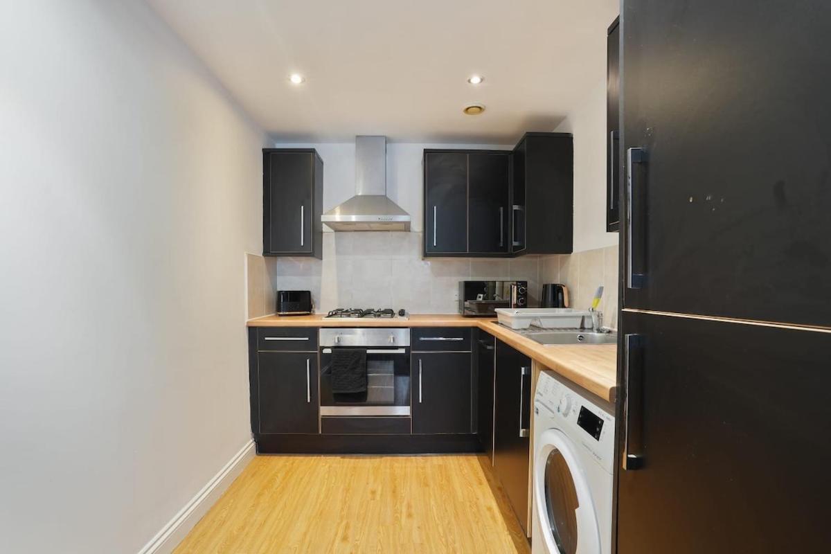 Maxstays - Cozy Leeds Centre 2 Bed - Steps From First Direct Arena - Free Parking