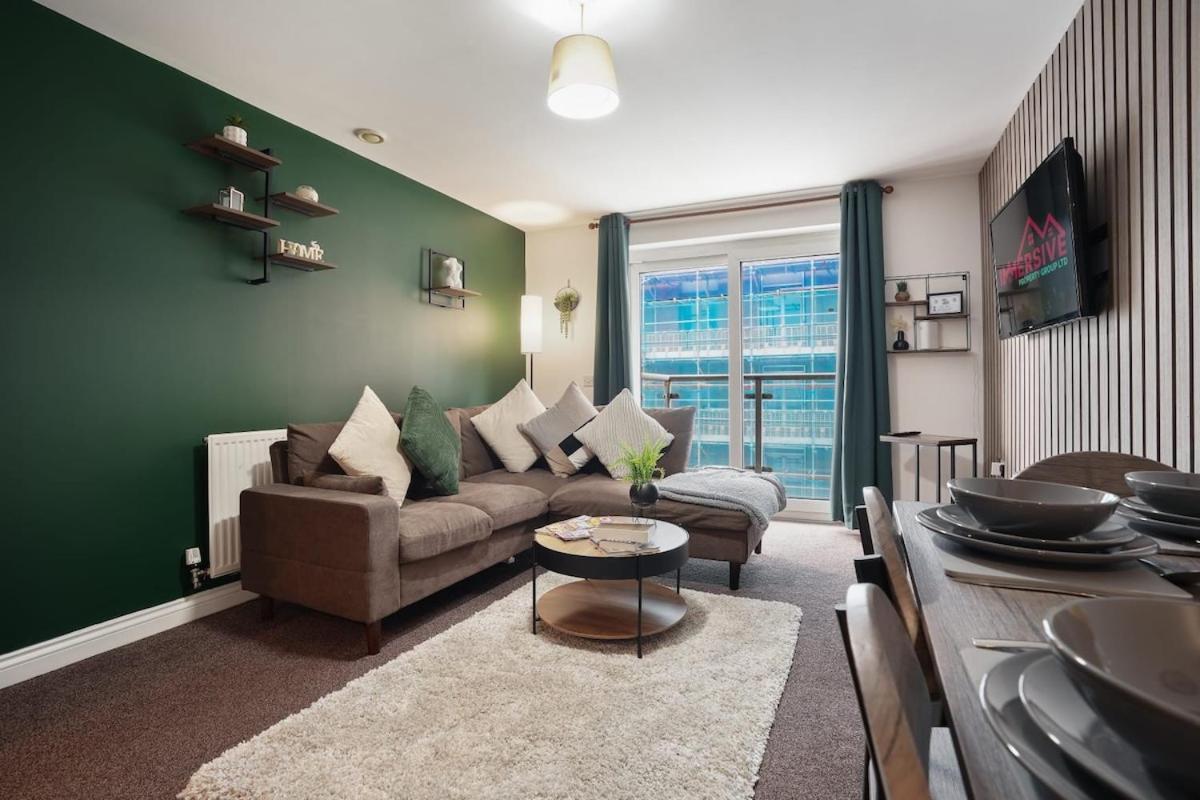 Maxstays - Cozy Leeds Centre 2 Bed - Steps From First Direct Arena - Free Parking Apartment *
