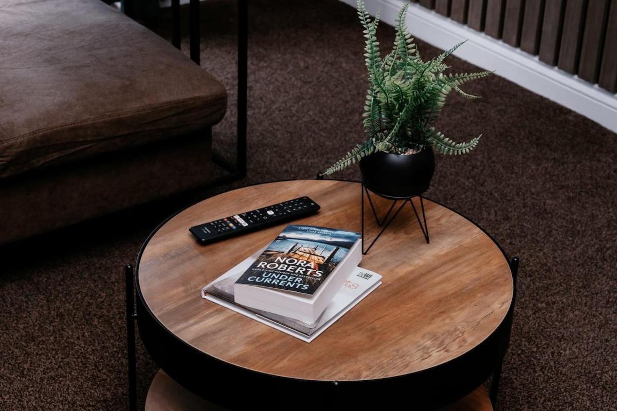 Maxstays - Cozy Leeds Centre 2 Bed - Steps From First Direct Arena - Free Parking Apartment *