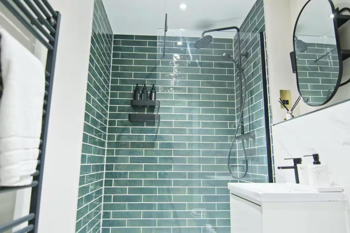 Leeds Center - 1 Bed- Baby Friendly *