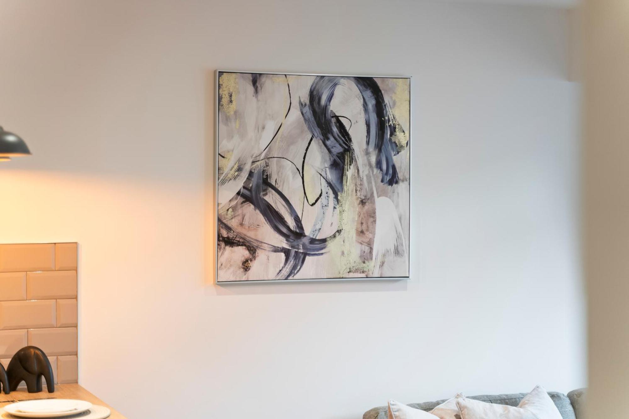 Modern Flat - Sleeps 4 - Parking