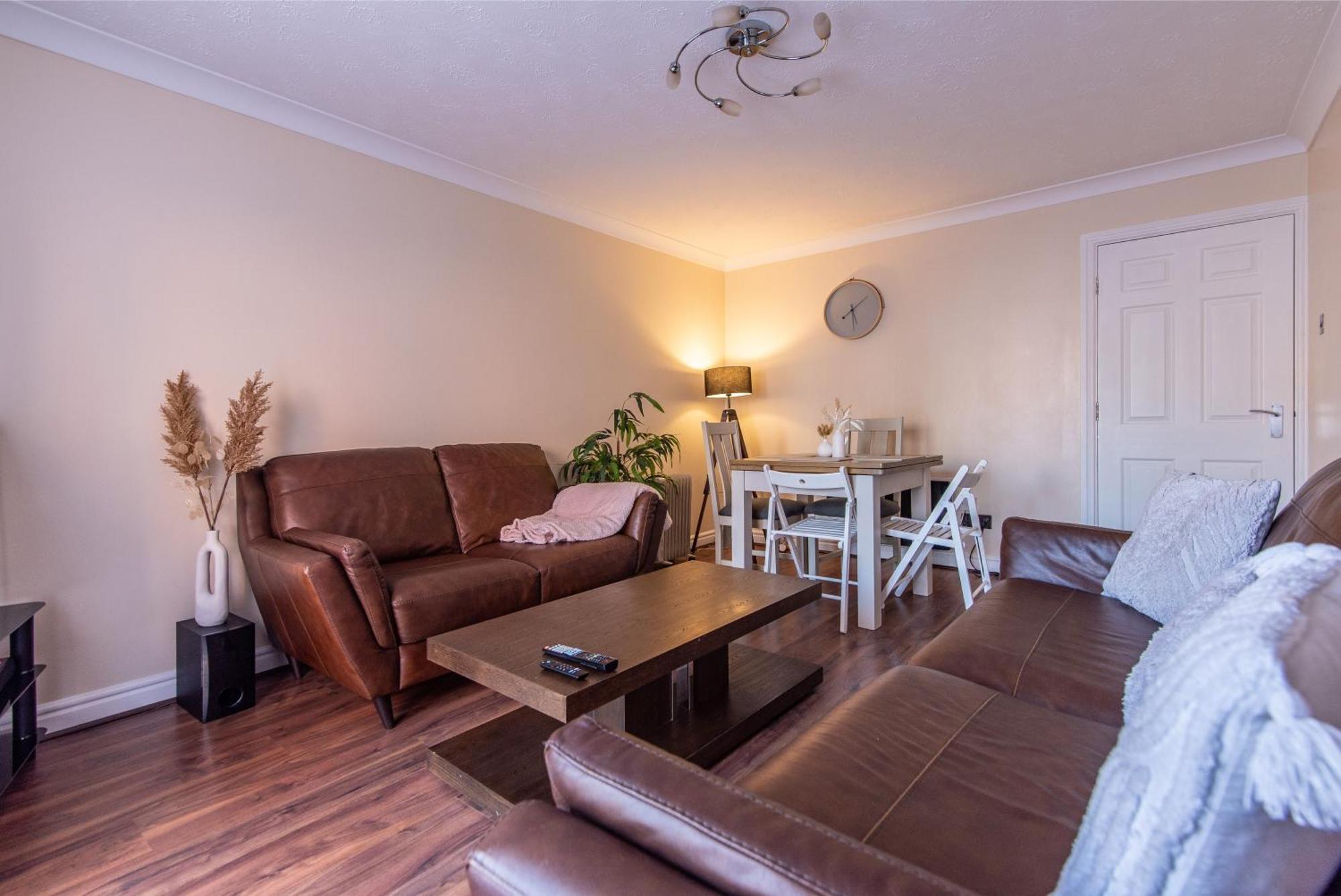 2br In The Heart Of Leeds Centre