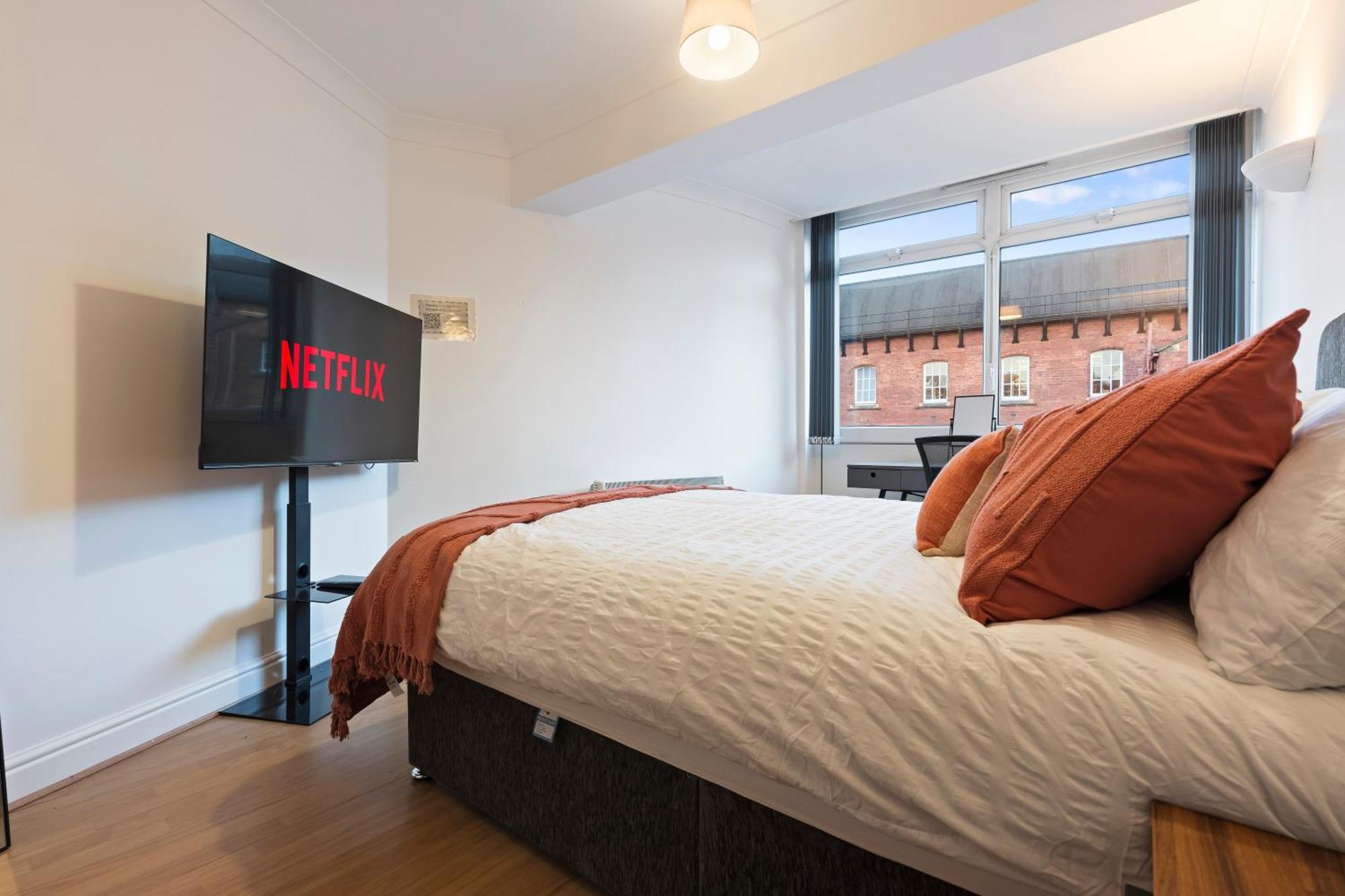 Elegant Flat In Prime Location -sleeps 4 - Parking * Leeds (West Yorkshire)