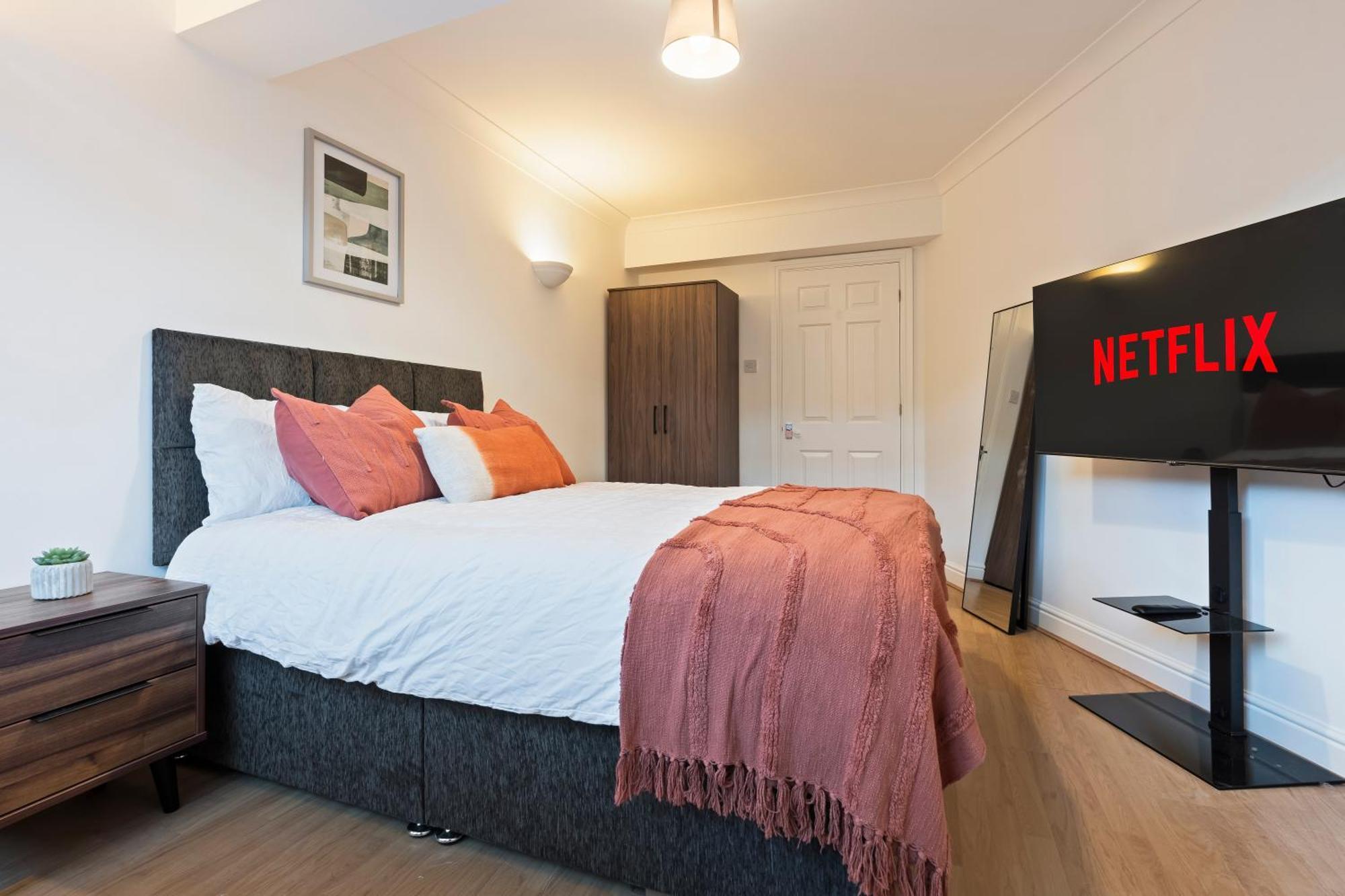 Leeds Elegant Flat In Prime Location - Sleeps 4 - Parking Leeds (West Yorkshire)
