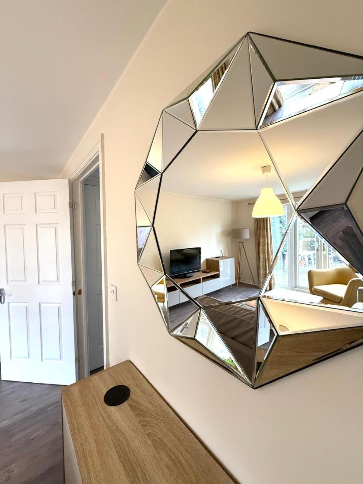 The Leeds Retreat - 4 Bedroom Townhouse *