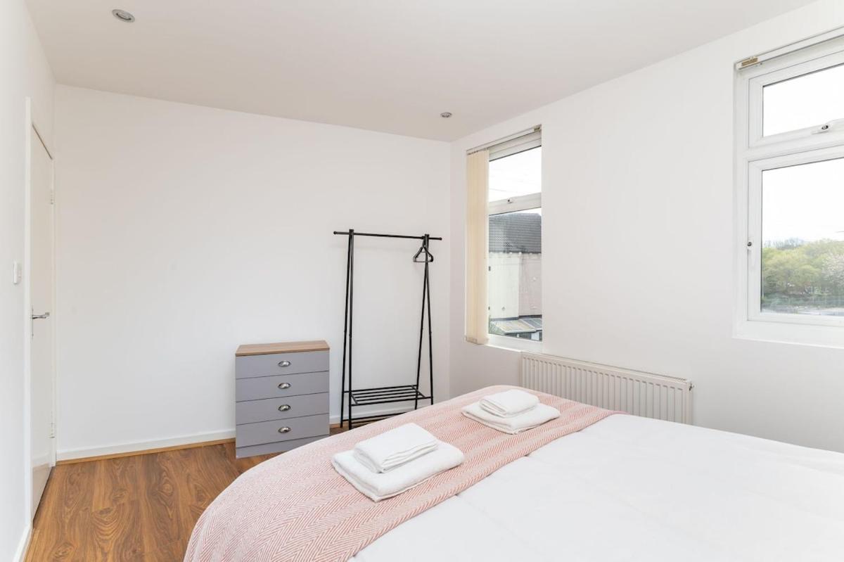 Leeds Beautiful - Parking - Yorksha Holiday home