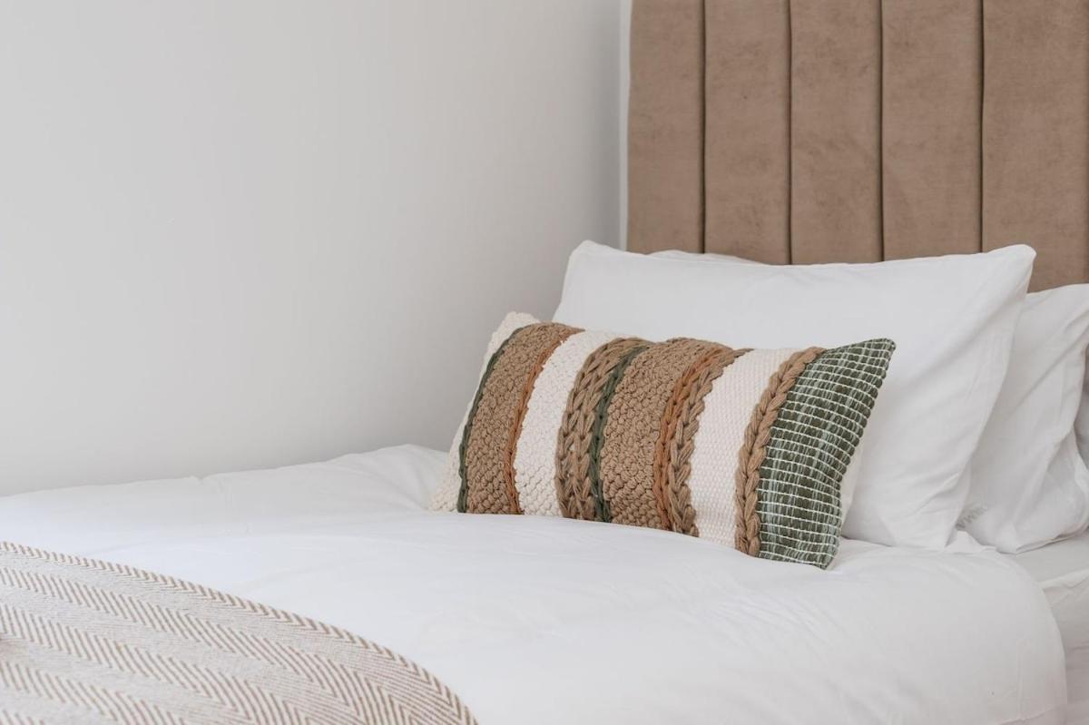 Leeds Beautiful - Parking - Yorksha Holiday home *