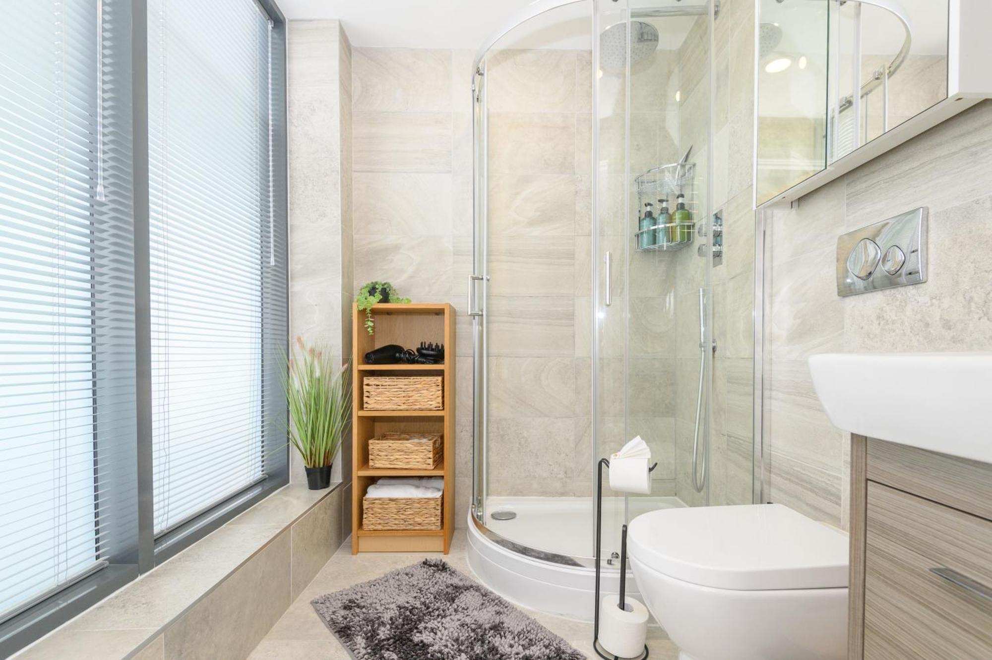 Luxury Penthouse With Private Hot Tub Overlooking Leeds Centre Leeds (West Yorkshire)