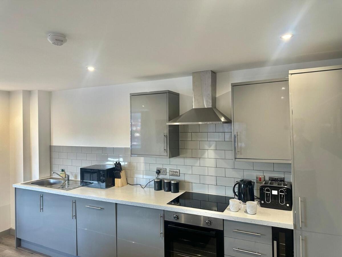 Two Bedroom Flat By Brookland Serviced Short Lets With Free Wifi Apartment