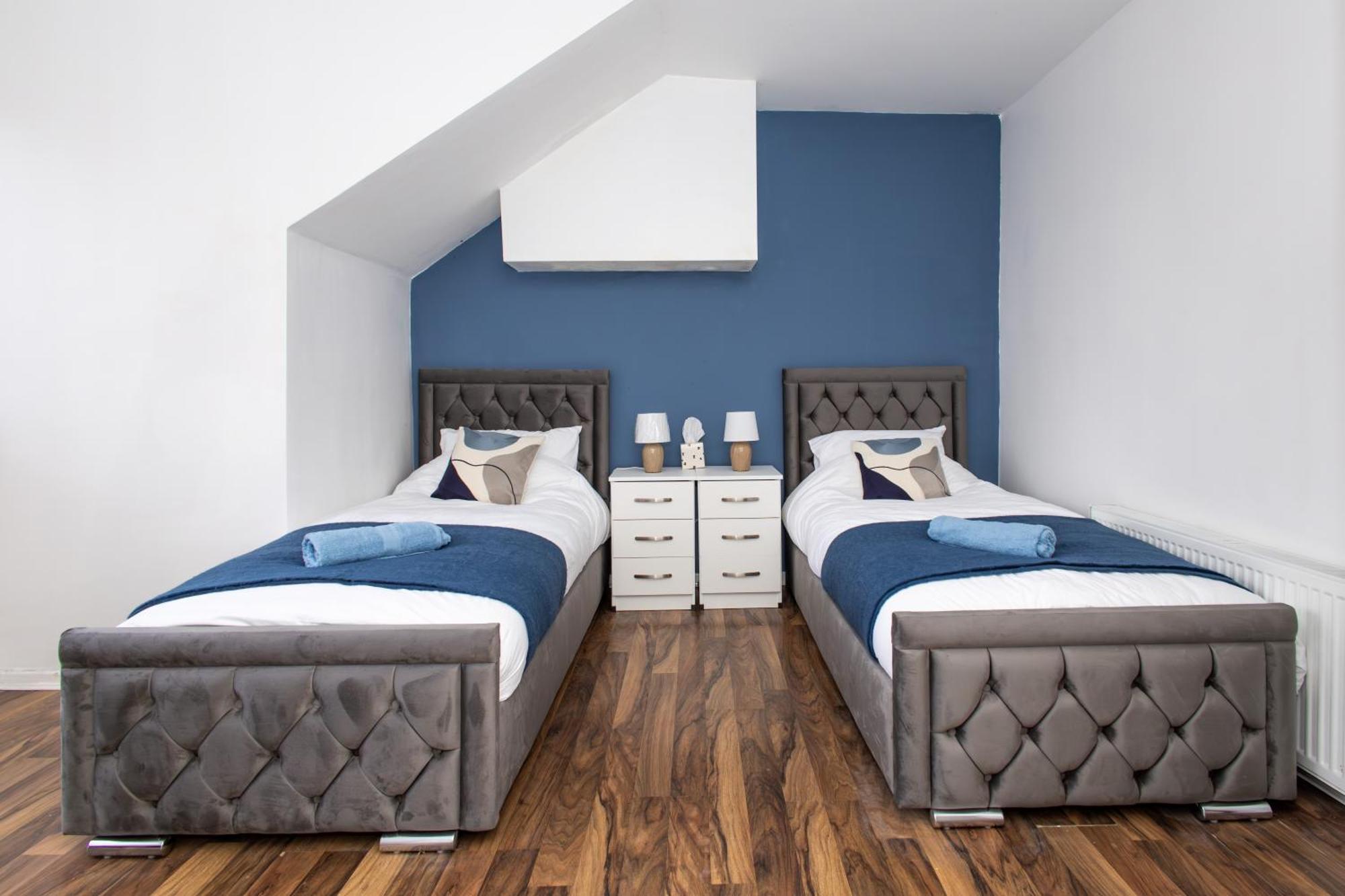 Holiday home Cozy Home, Sleeps 4,Only 7Mins From Centre, Parking, Wifi & Netflix Leeds (West Yorkshire)